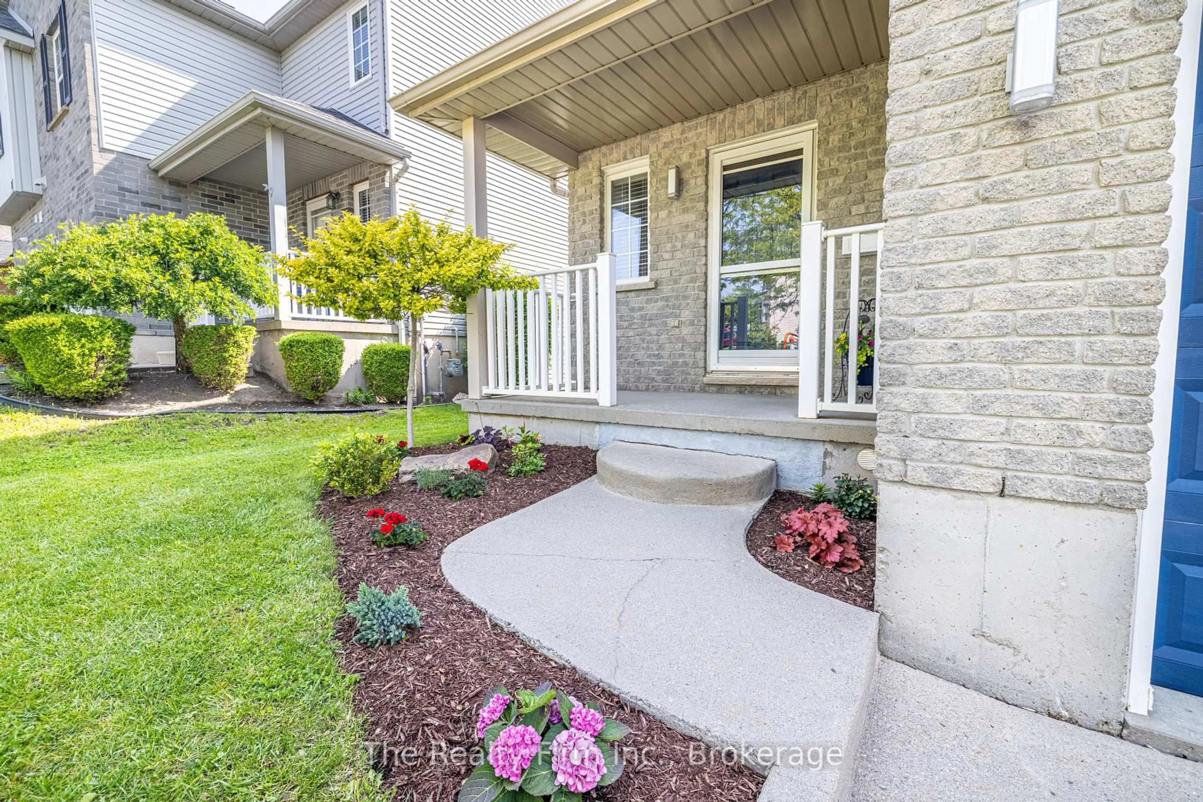 Unknown for 868 Stonegate Dr, Woodstock Ontario N4V 1G4