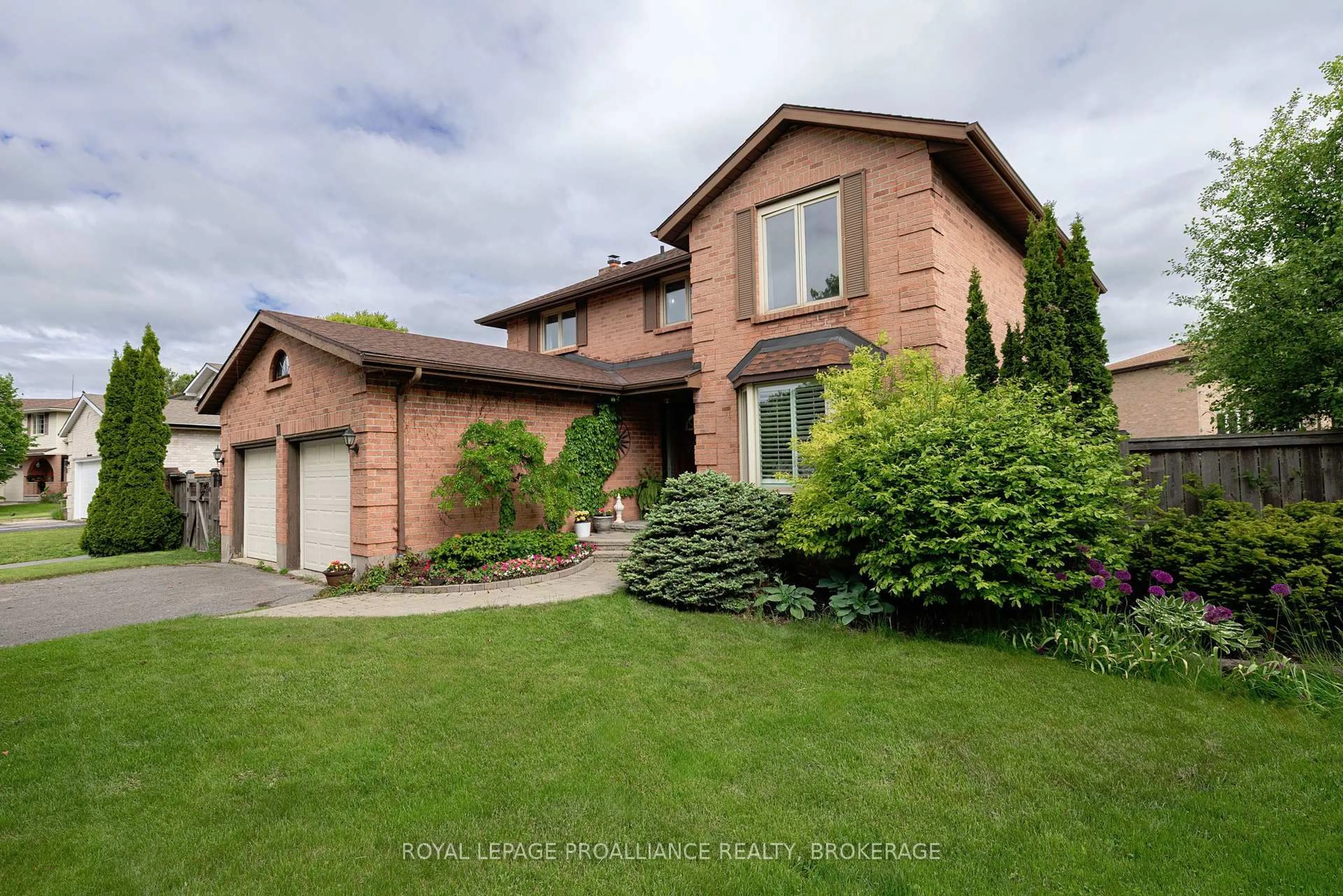 Home with brick exterior material, street for 11 Glenwood Crt, Kingston Ontario K7M 7G1