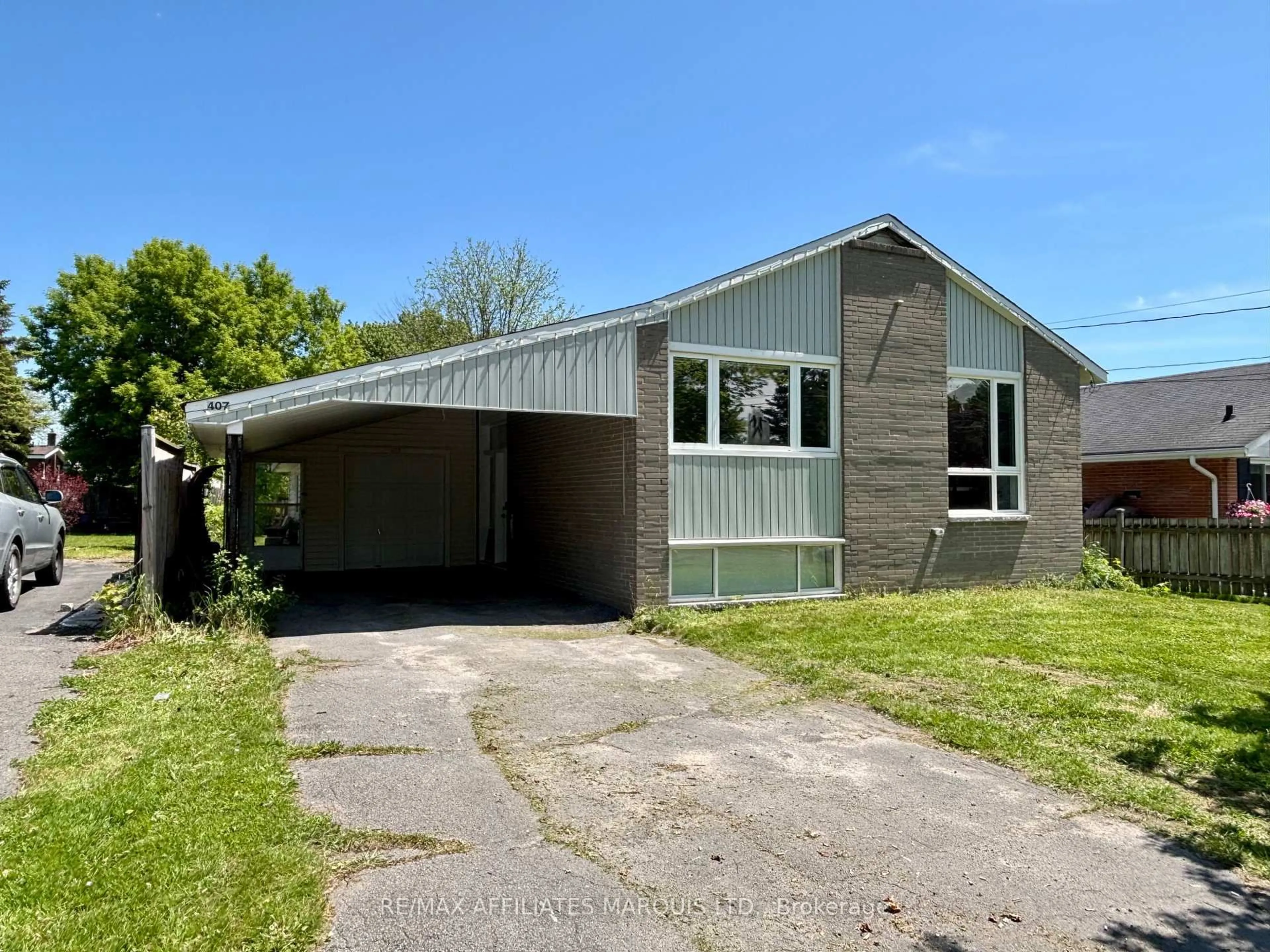 Unknown for 407 Susan Ave, Cornwall Ontario K6J 2E1