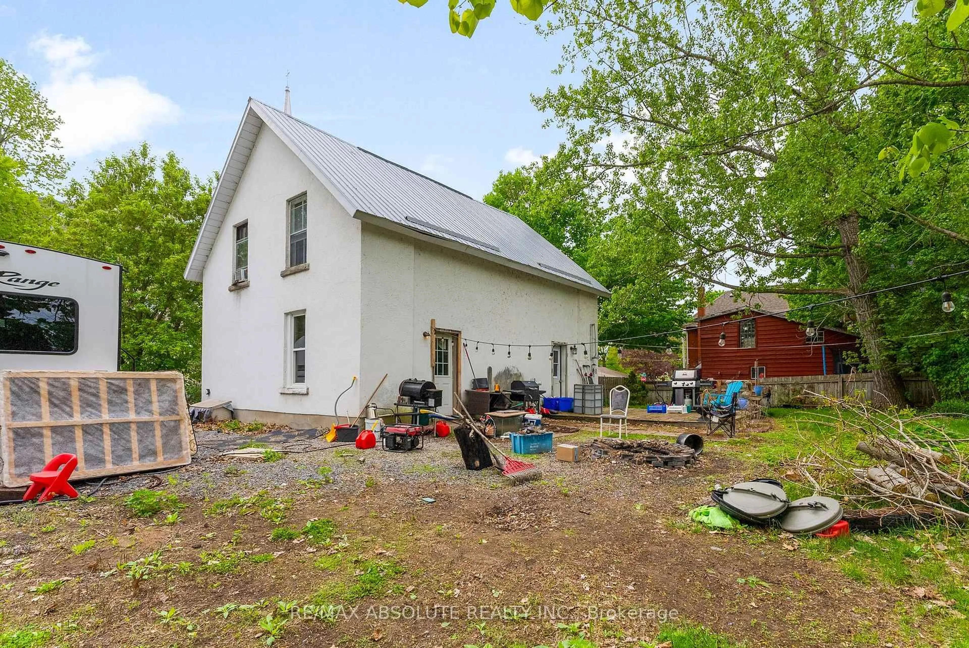 A pic from outside/outdoor area/front of a property/back of a property/a pic from drone, building for 11 Lake St, Arnprior Ontario K7S 1Z8