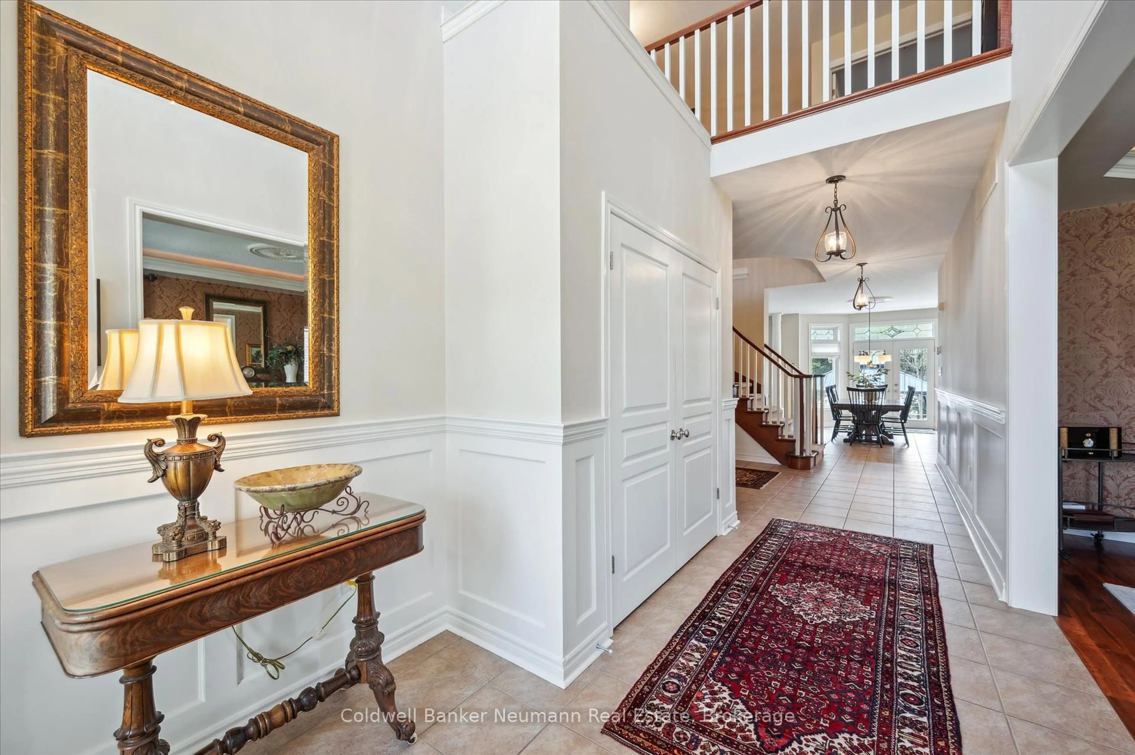 Indoor foyer for 8 Ray Cres, Guelph Ontario N1L 0B6