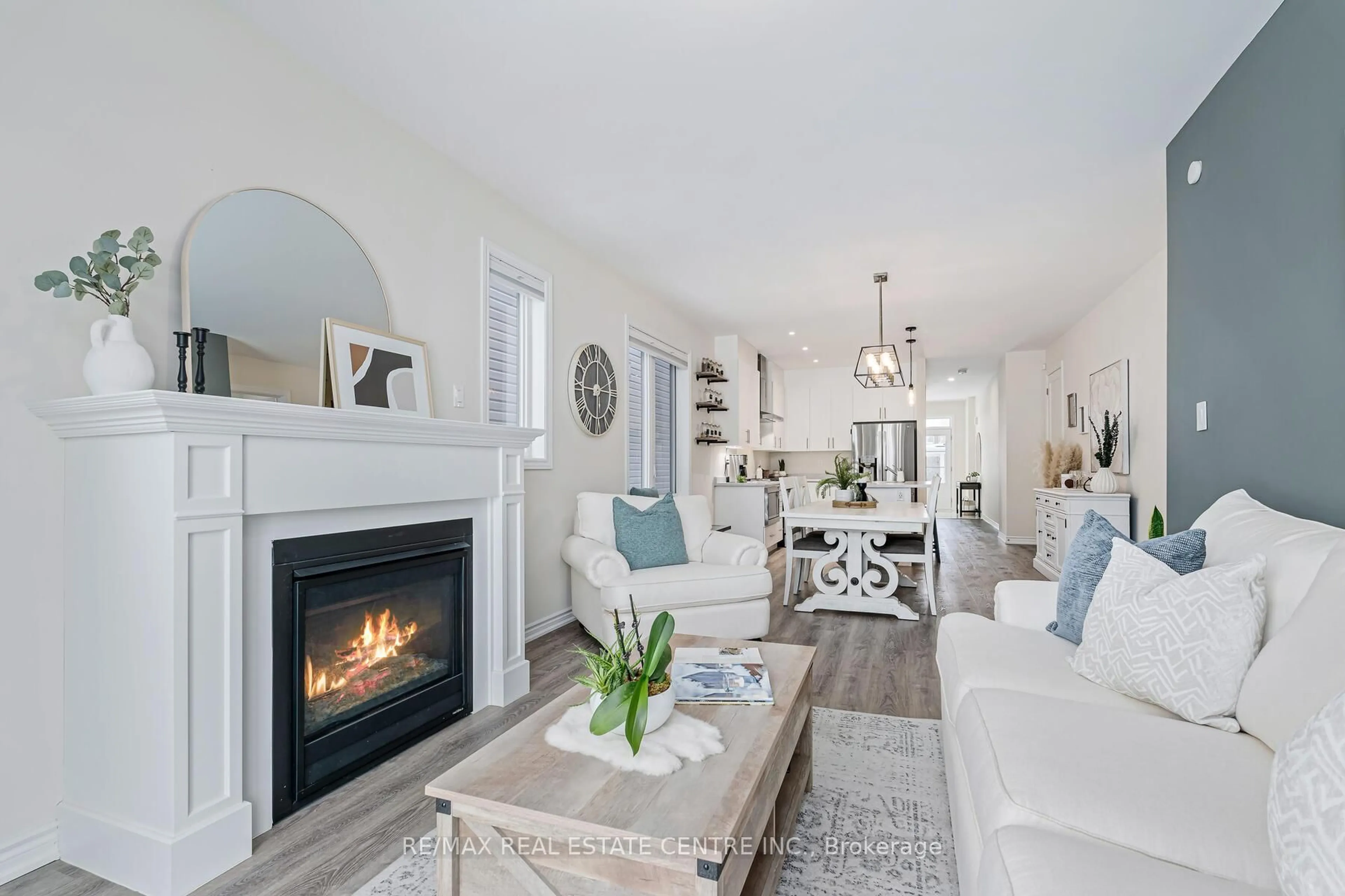 Living room with furniture, unknown for 43 Elliot Ave, Centre Wellington Ontario N1M 0J3