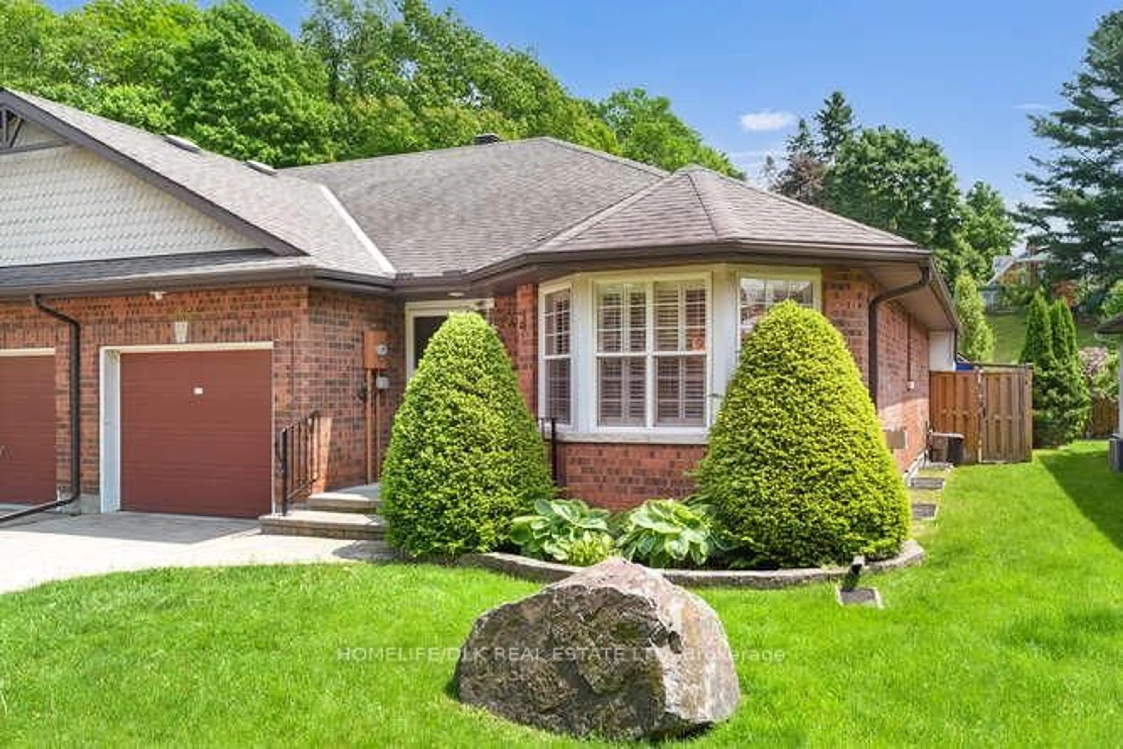 Home with brick exterior material, street for 125 Butlers Cres, Brockville Ontario K6V 7K8