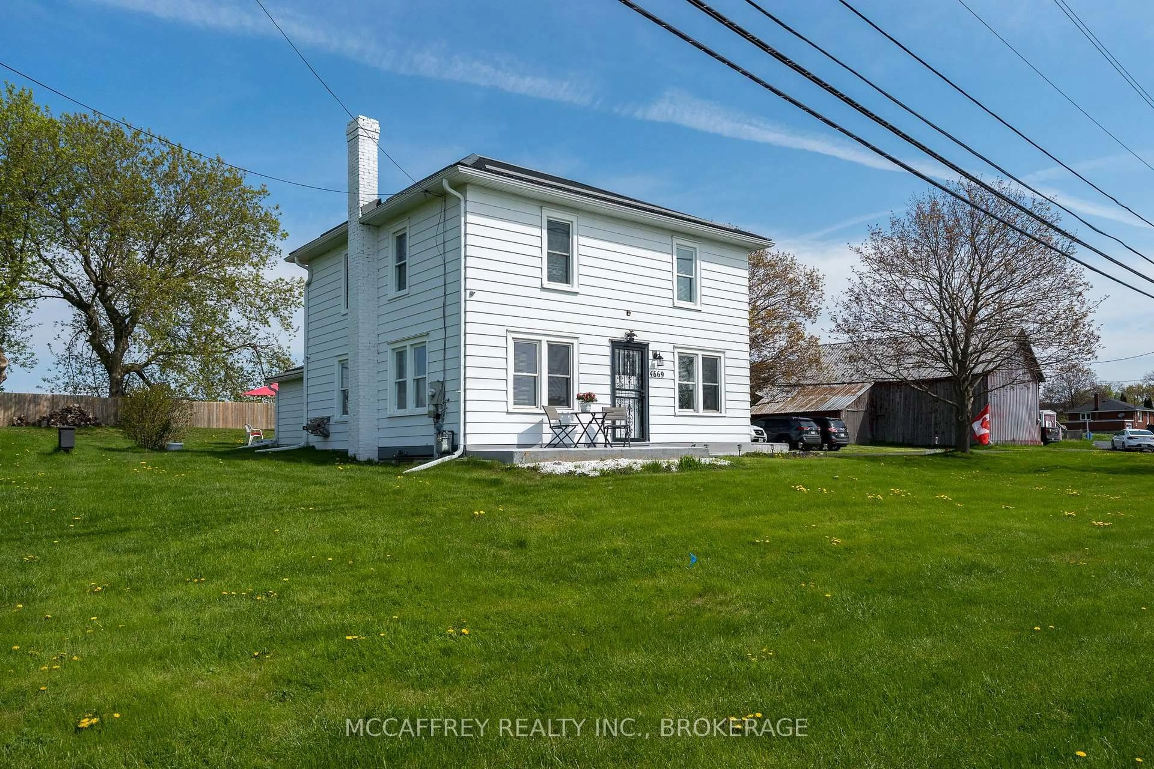 A pic from outside/outdoor area/front of a property/back of a property/a pic from drone, building for 4669 Bath Rd, Bath Ontario K0H 1G0