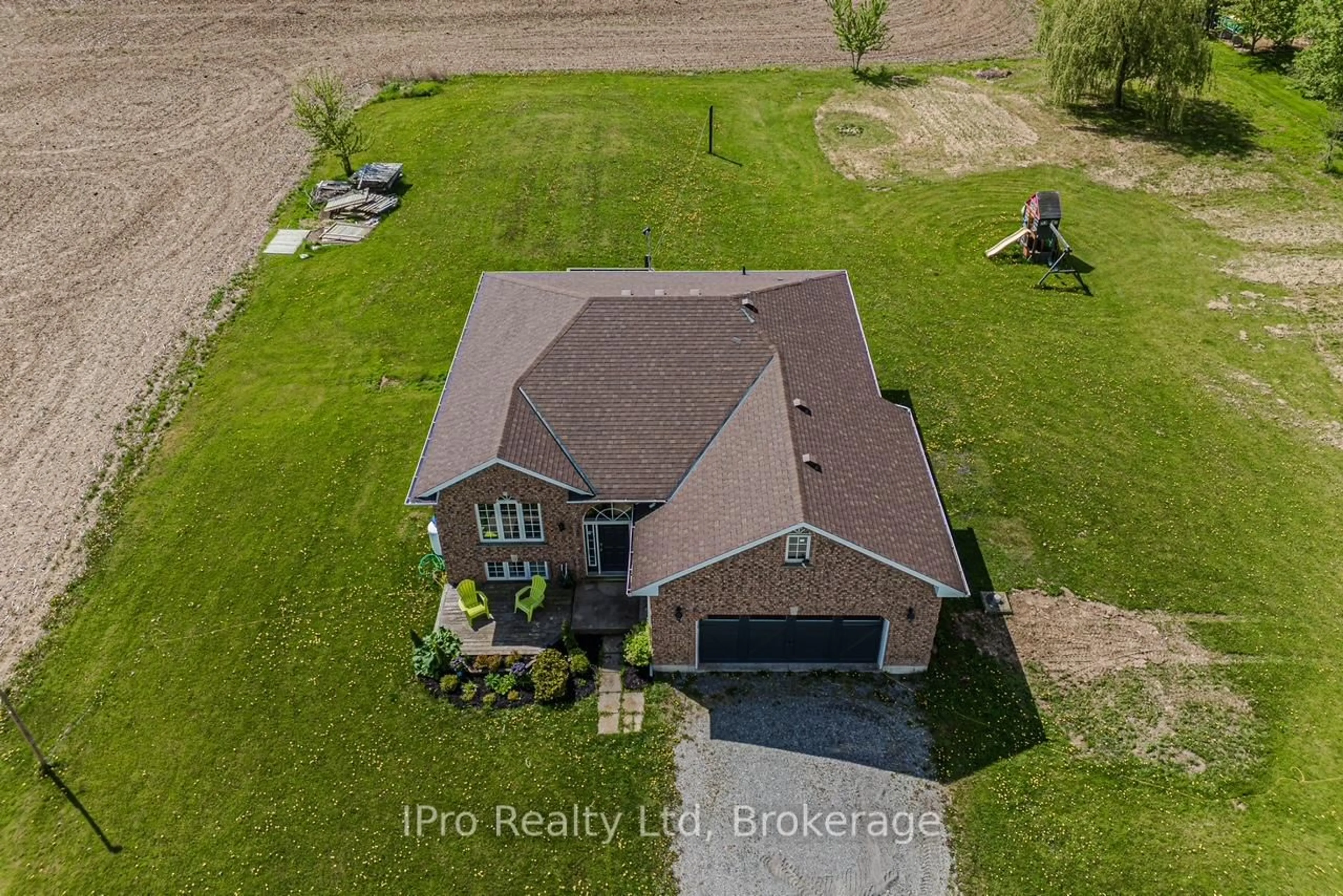 A pic from outside/outdoor area/front of a property/back of a property/a pic from drone, unknown for 166 Conc 11 Walpole Rd, Haldimand Ontario N0A 1H0