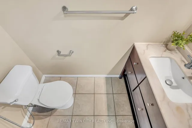 Additional property image - 400 Wilson Ave Unit 31