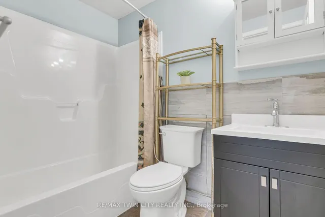Additional property image - 400 Wilson Ave Unit 31