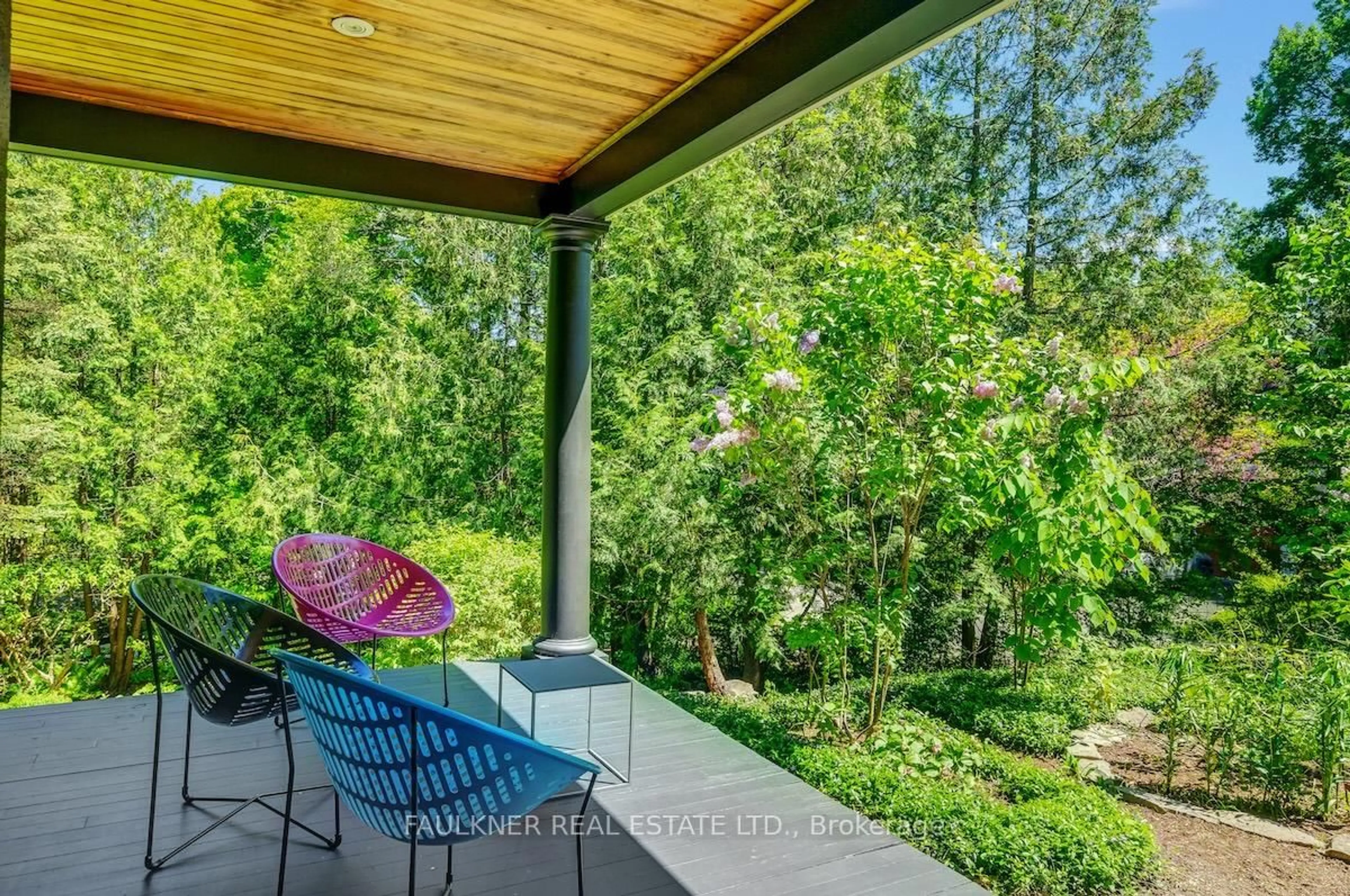 Patio, water/lake/river/ocean view for 401 Wood Ave, Ottawa Ontario K1M 1J3