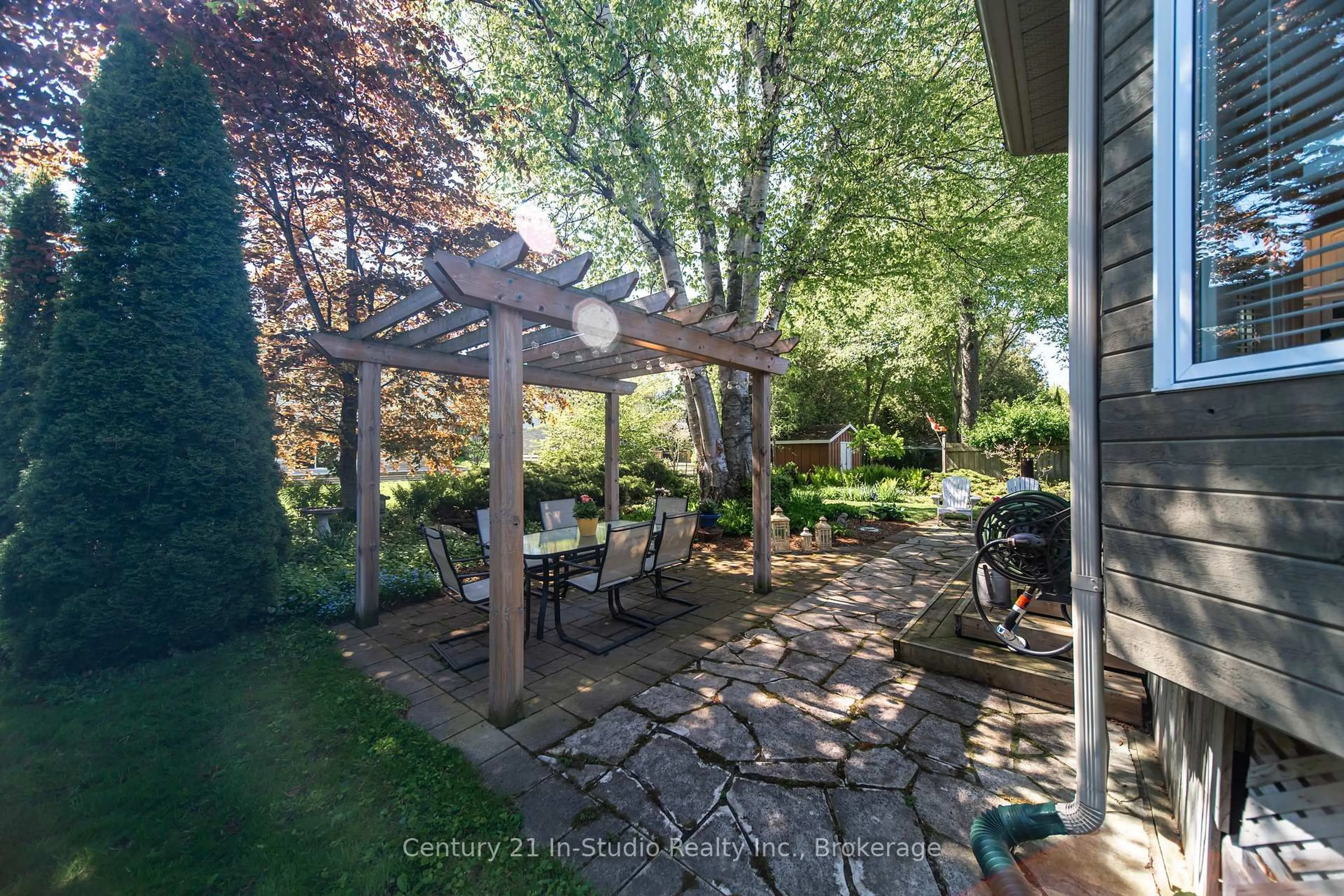 Patio, street for 294 Albert St, Saugeen Shores Ontario N0H 2L0