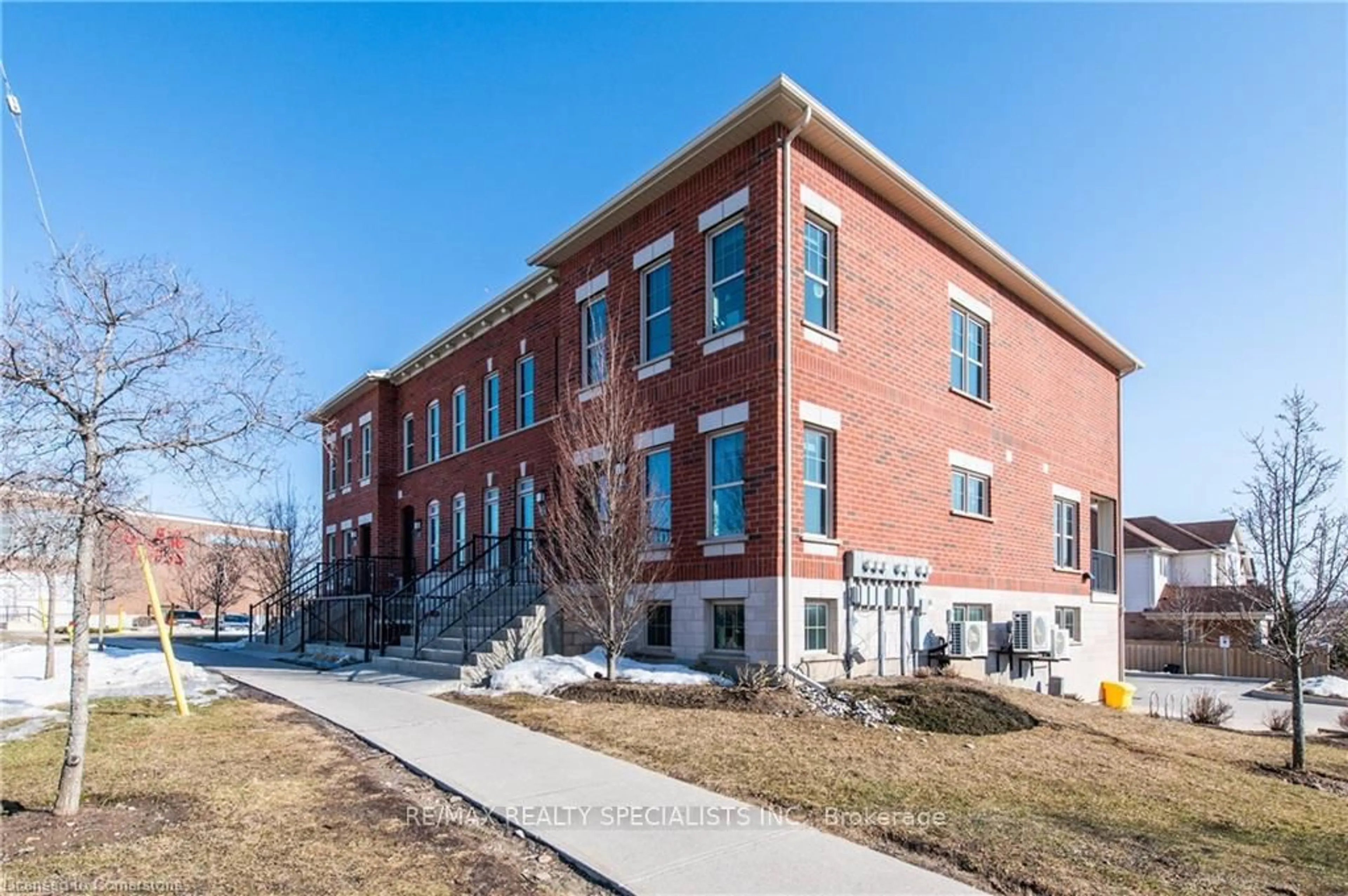 Home with brick exterior material, building for 275 Max Becker Dr #4, Kitchener Ontario N2B 1X8