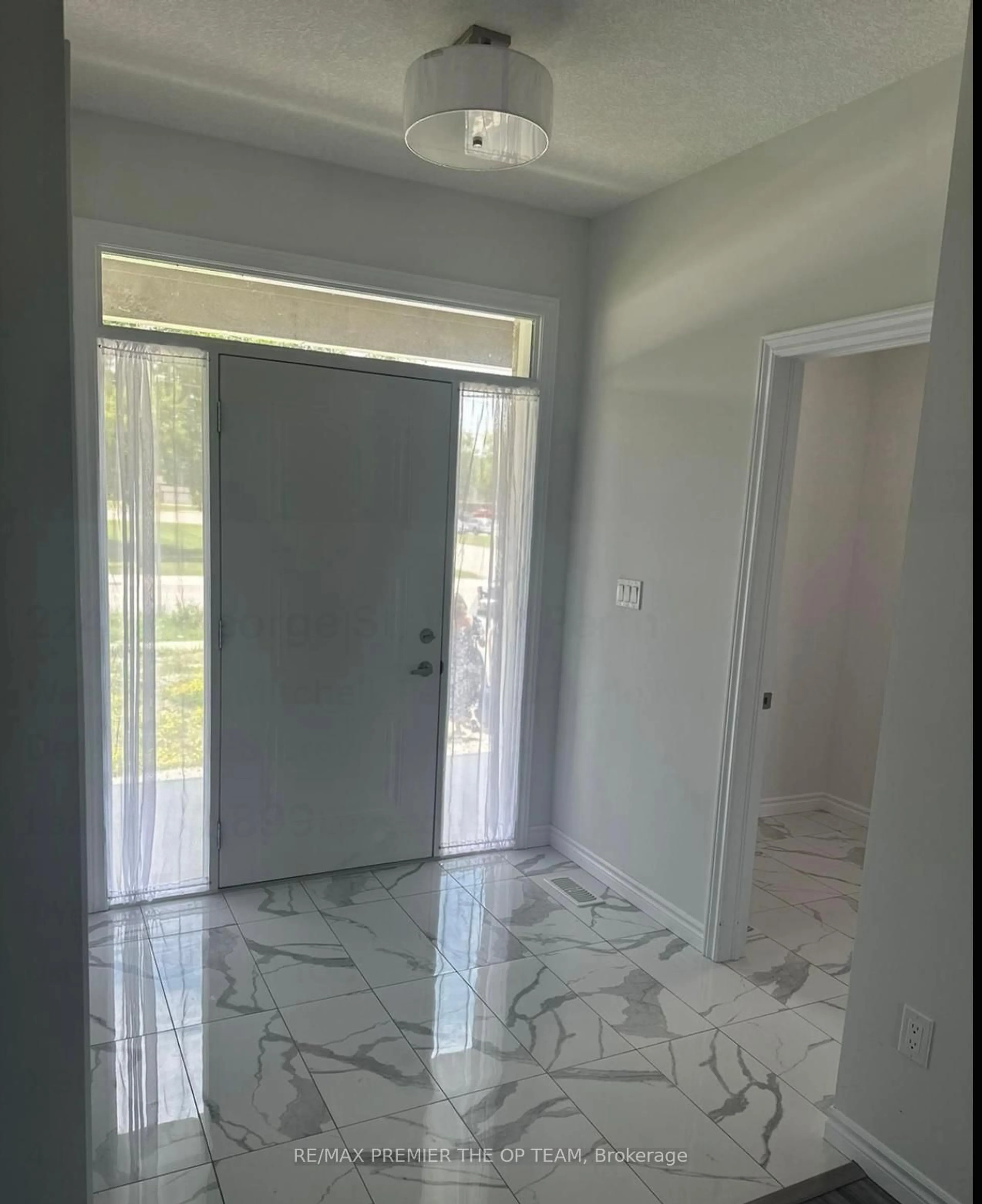 Indoor entryway for 224 St George St, West Perth Ontario N0K 1N0