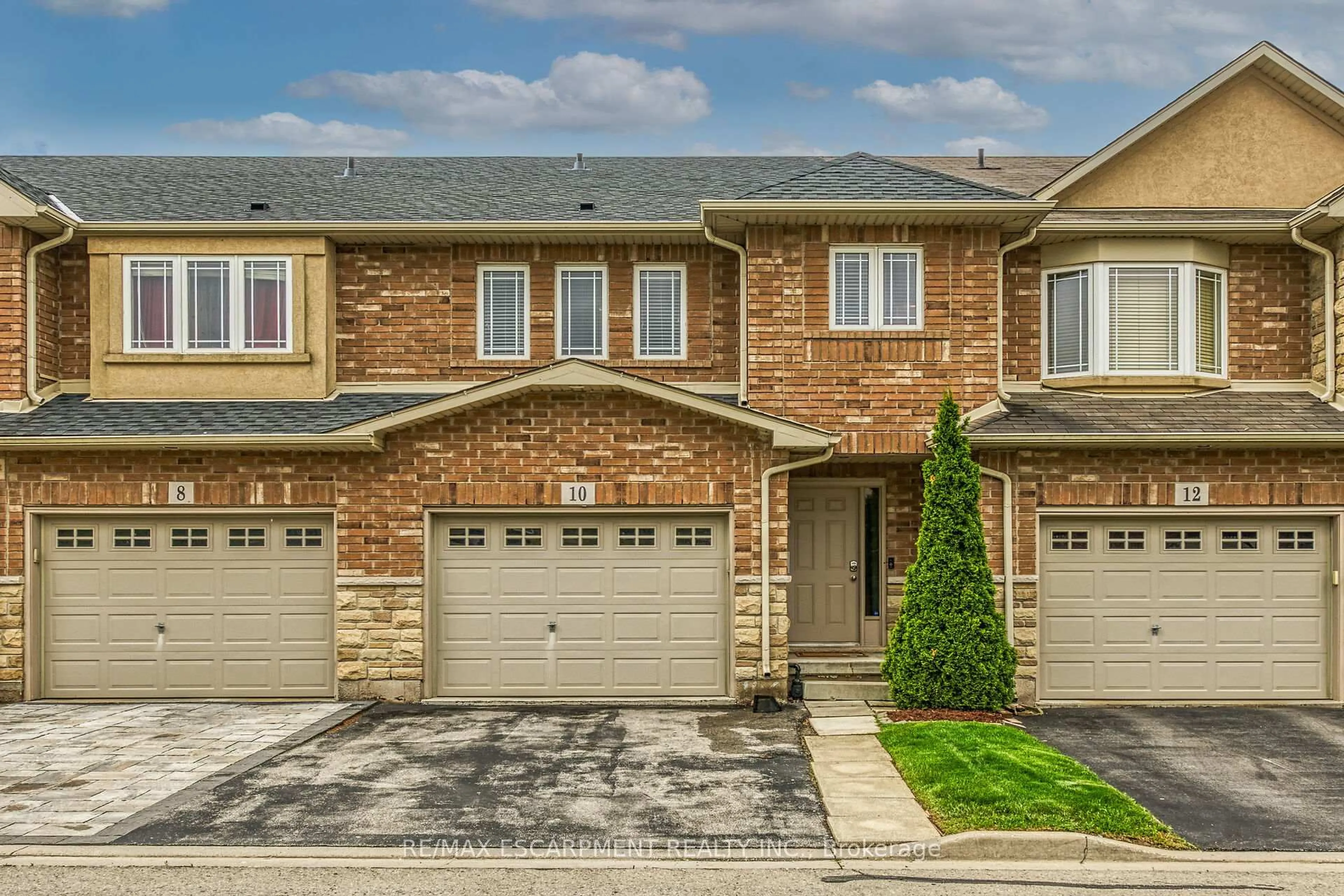 Home with brick exterior material, street for 10 BELLFLOWER Blvd, Hamilton Ontario L0R 1P0