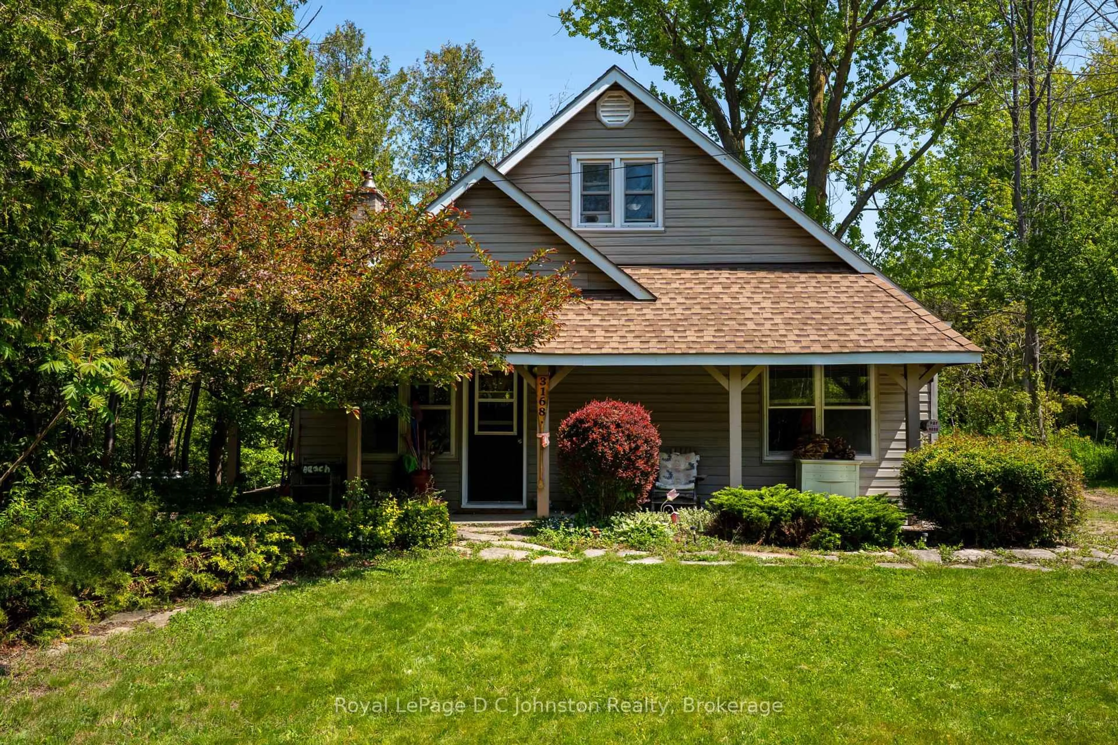 Home with vinyl exterior material, street for 3168 BRUCE ROAD 15 N/A, Kincardine Ontario N0G 2T0