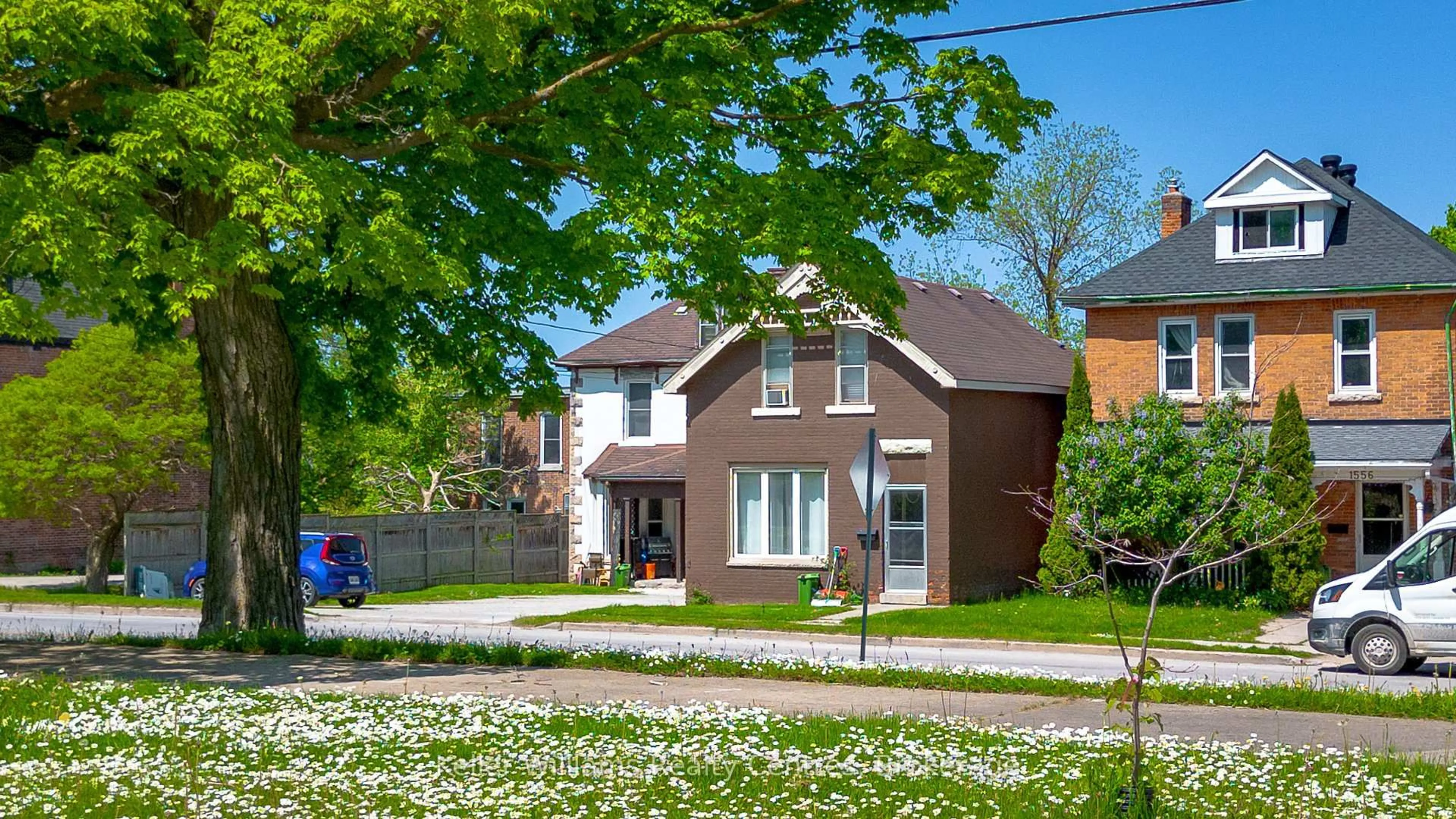 Home with brick exterior material, street for 1544 3rd Ave, Owen Sound Ontario N4K 2L9