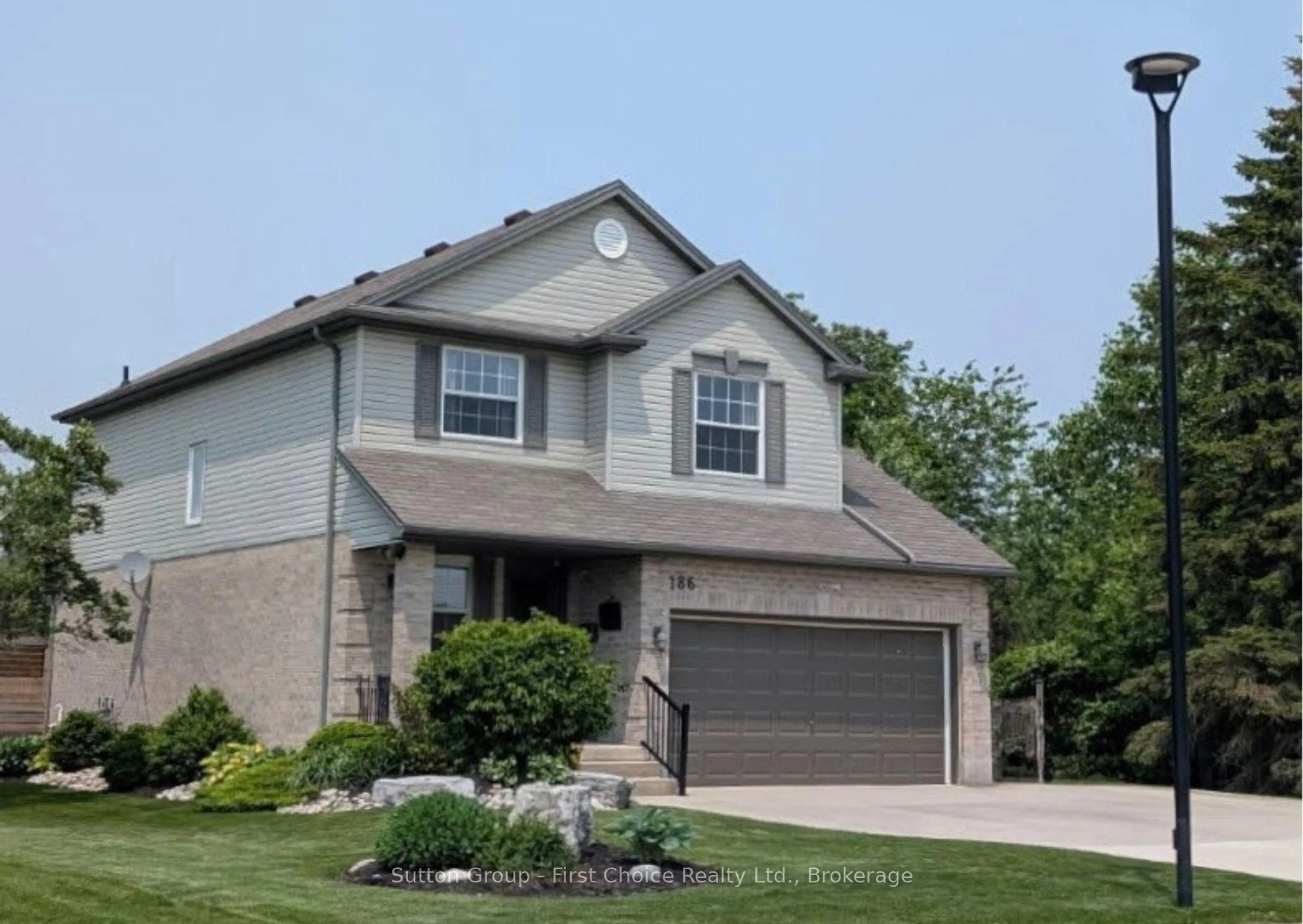Home with vinyl exterior material, street for 186 Waterloo St, South Huron Ontario N0M 1S2