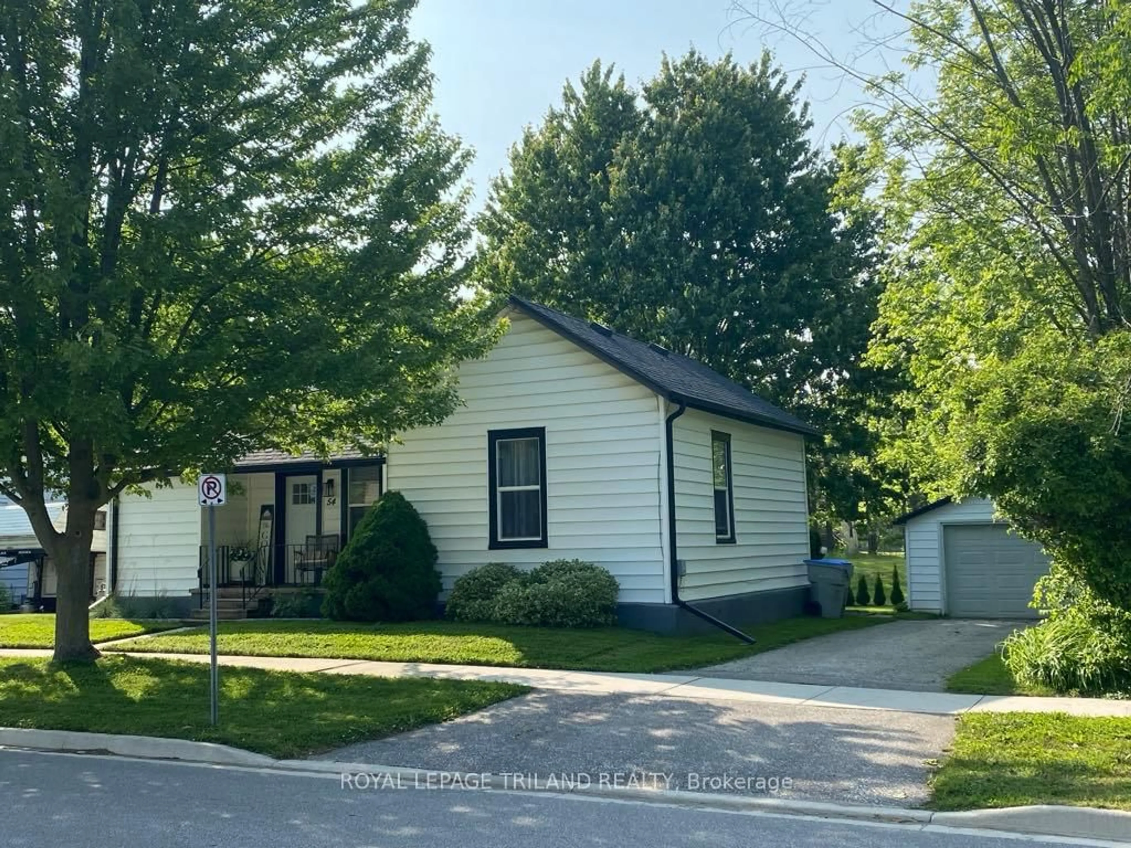 Home with vinyl exterior material, street for 54 Broadway St, Lambton Shores Ontario N0N 1J0