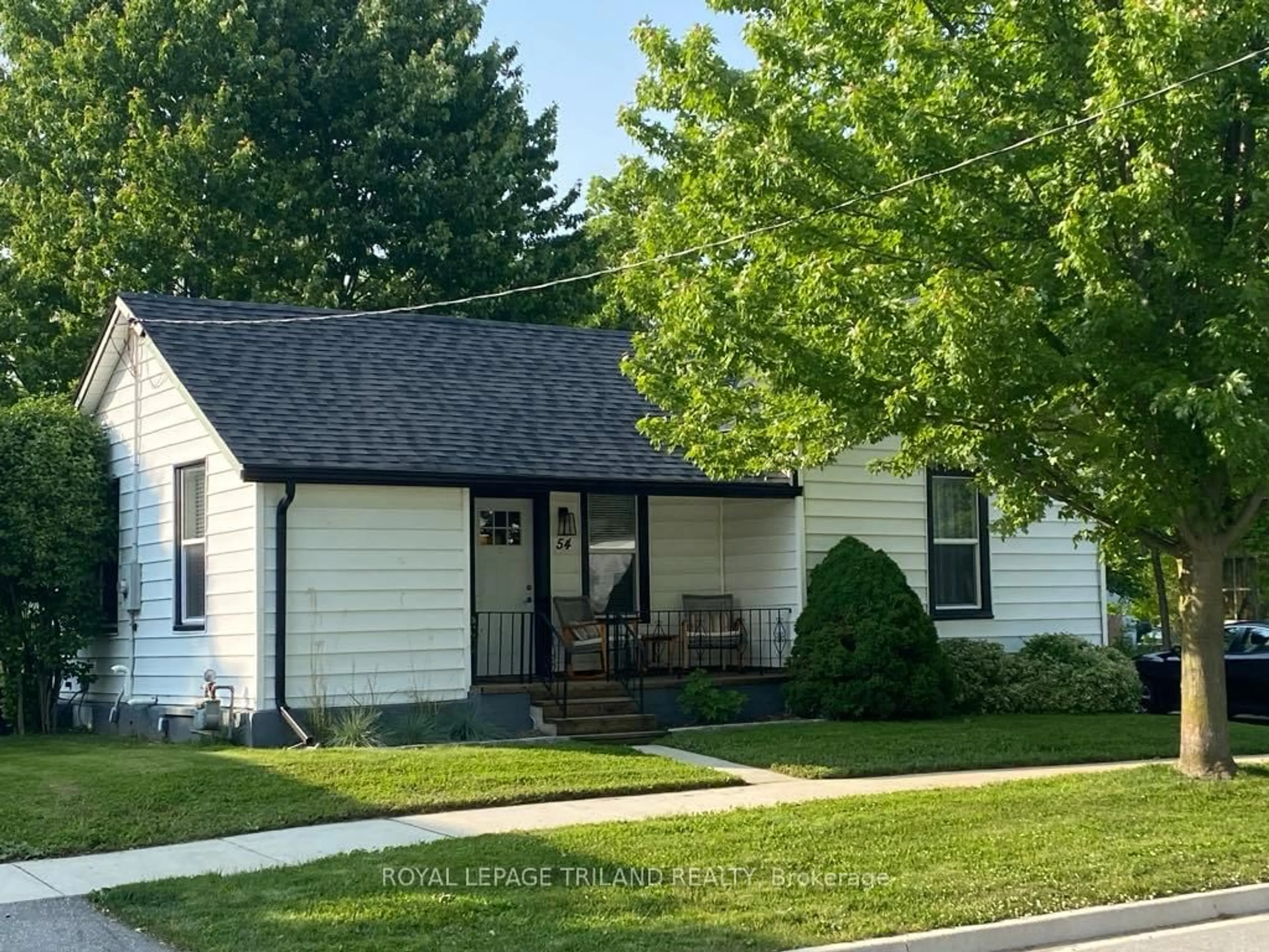 Home with vinyl exterior material, street for 54 Broadway St, Lambton Shores Ontario N0N 1J0