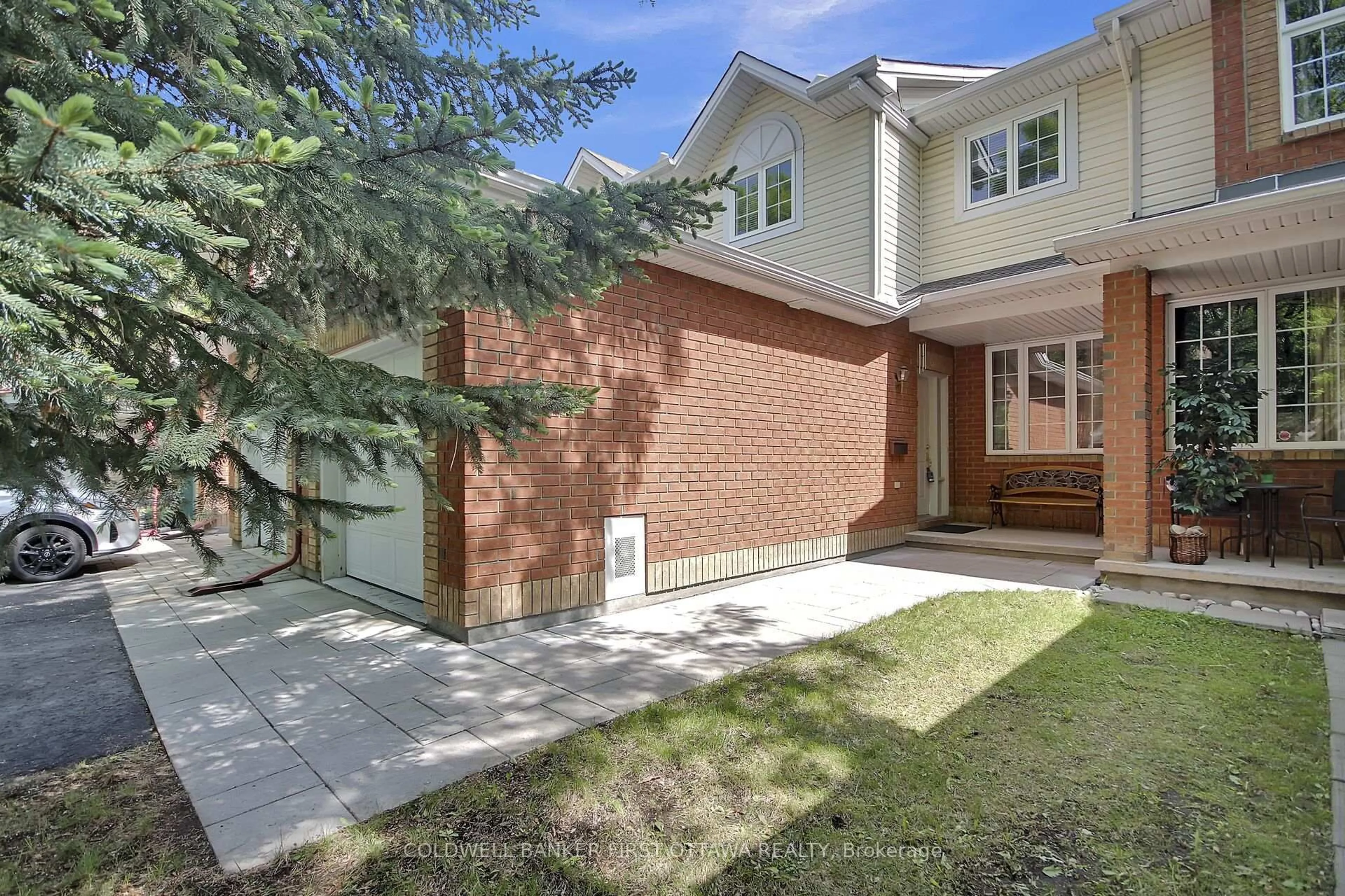 Home with brick exterior material, street for 41 Tobermory Cres, Ottawa Ontario K2K 2S2
