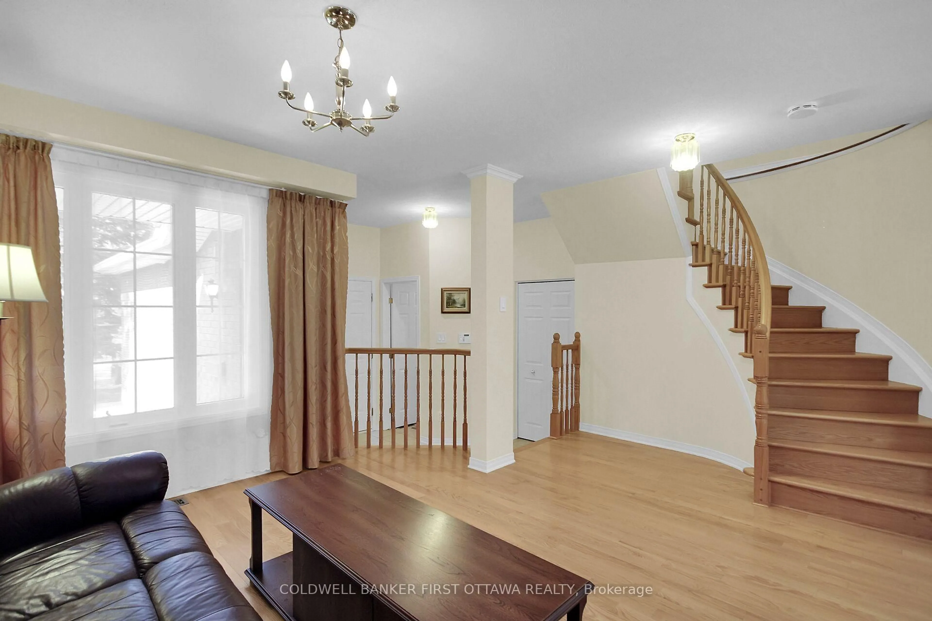 Unknown for 41 Tobermory Cres, Ottawa Ontario K2K 2S2