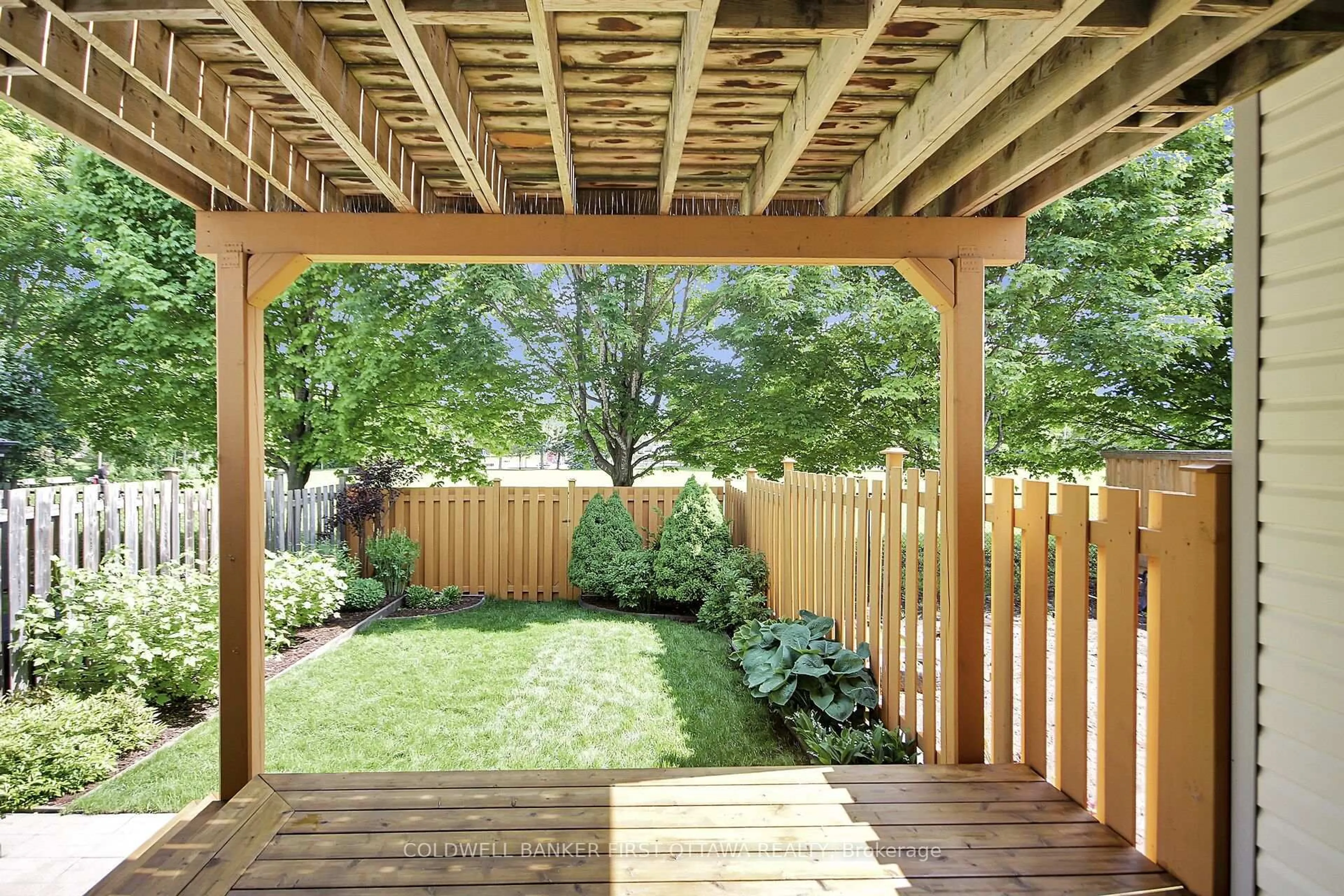 Patio, forest/trees view for 41 Tobermory Cres, Ottawa Ontario K2K 2S2