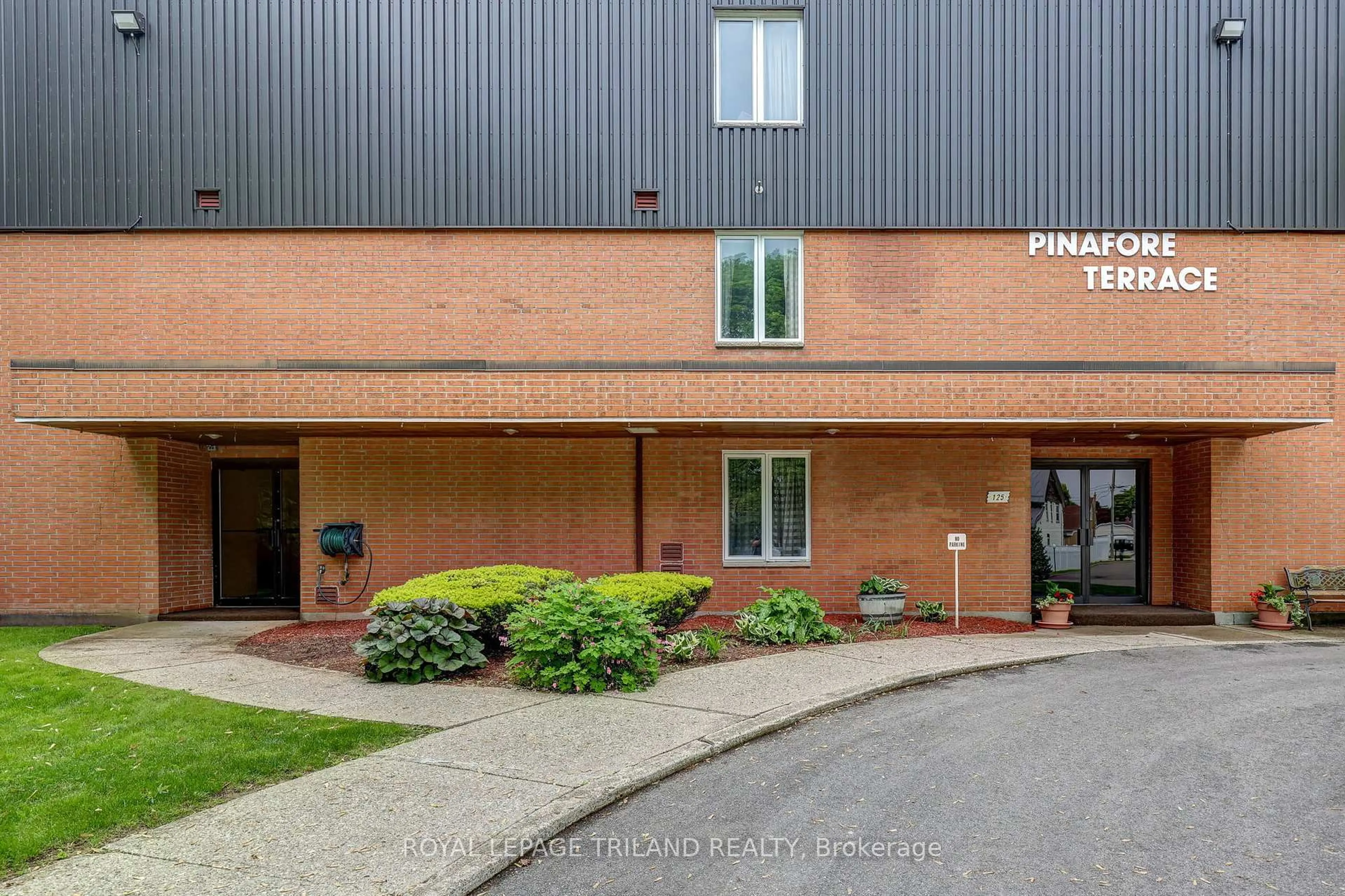 Unknown for 125 Elm St #11, St. Thomas Ontario N5R 1H9