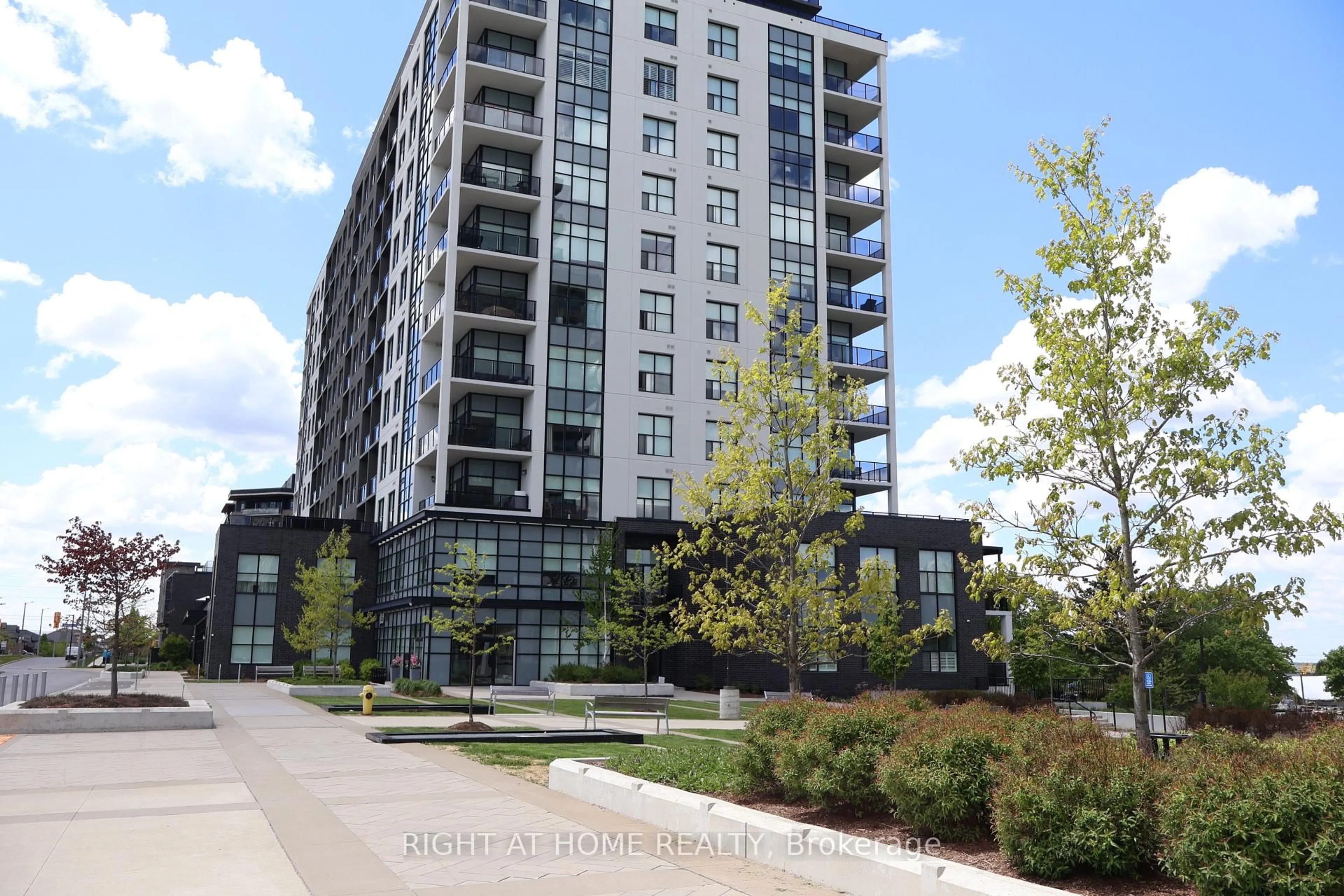 Unknown for 1880 Gordon St #1006, Guelph Ontario N1L 0P5
