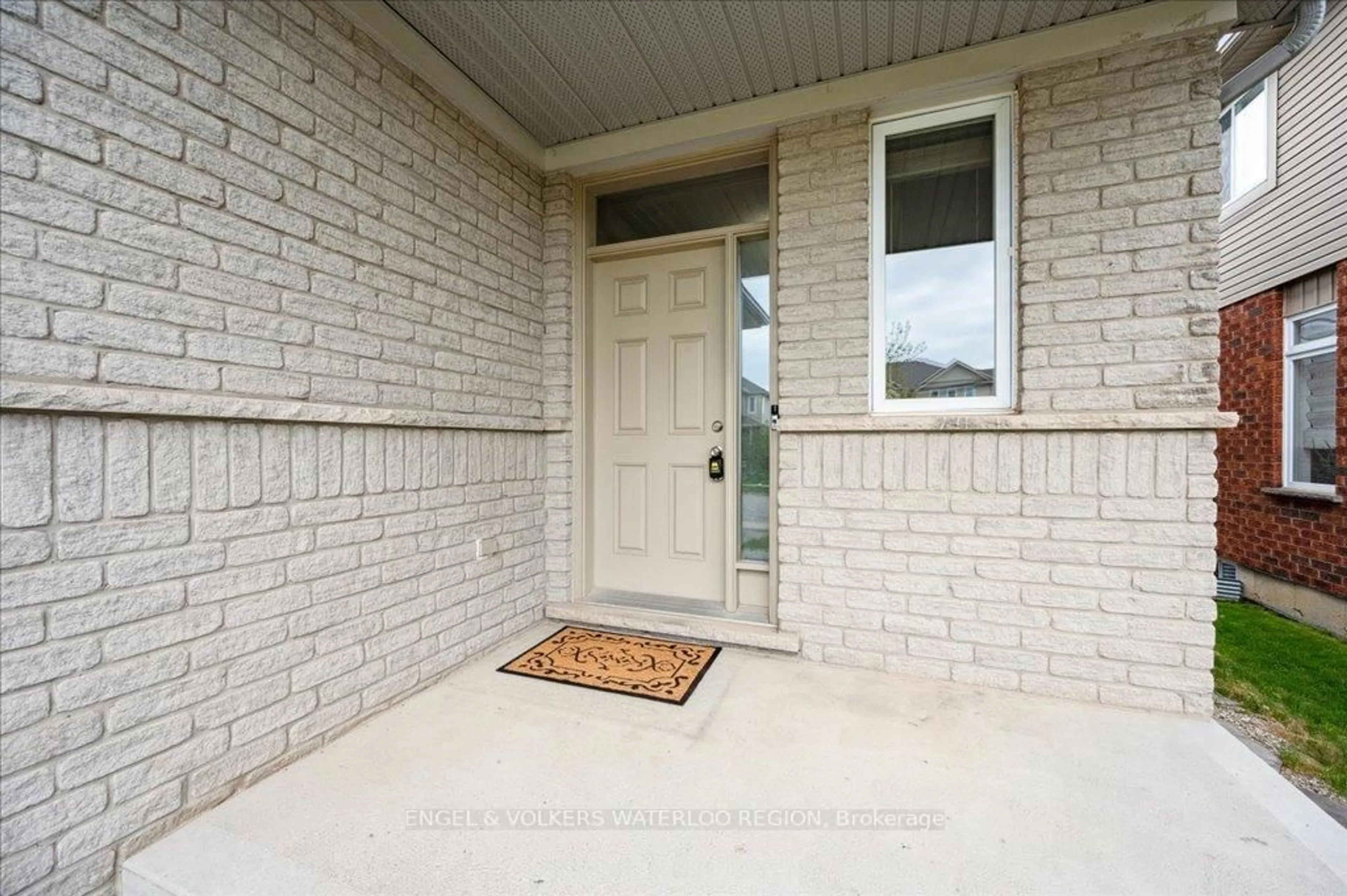 Unknown for 528 Wasaga Cres, Waterloo Ontario N2V 2Y8