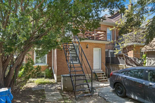 Additional image 32 of 115 Spadina Ave