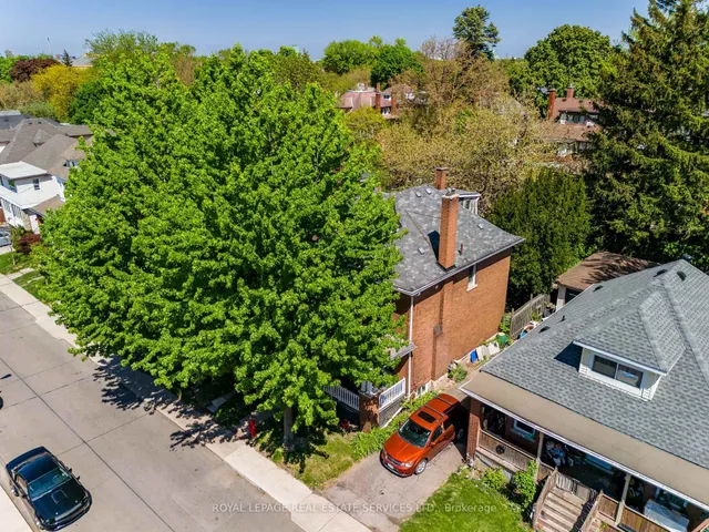 Additional image 34 of 115 Spadina Ave