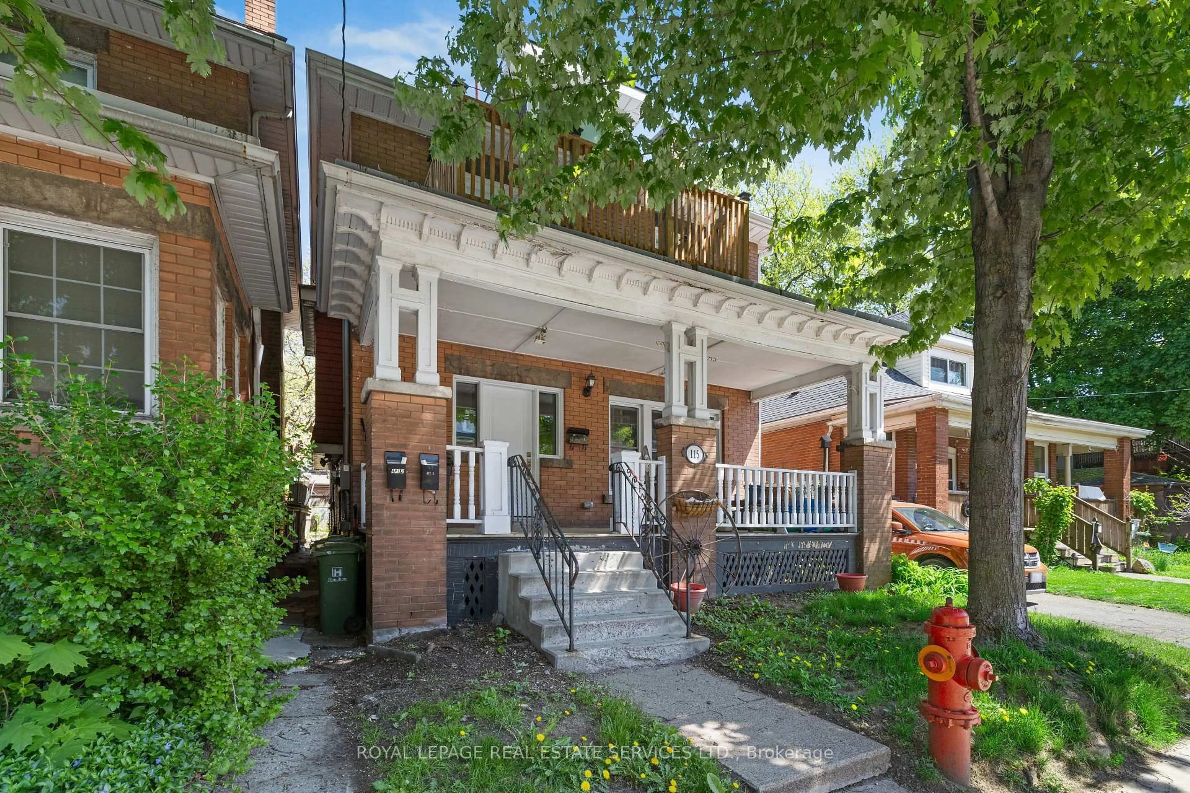 Home with brick exterior material, street for 115 Spadina Ave, Hamilton Ontario L8M 2X4