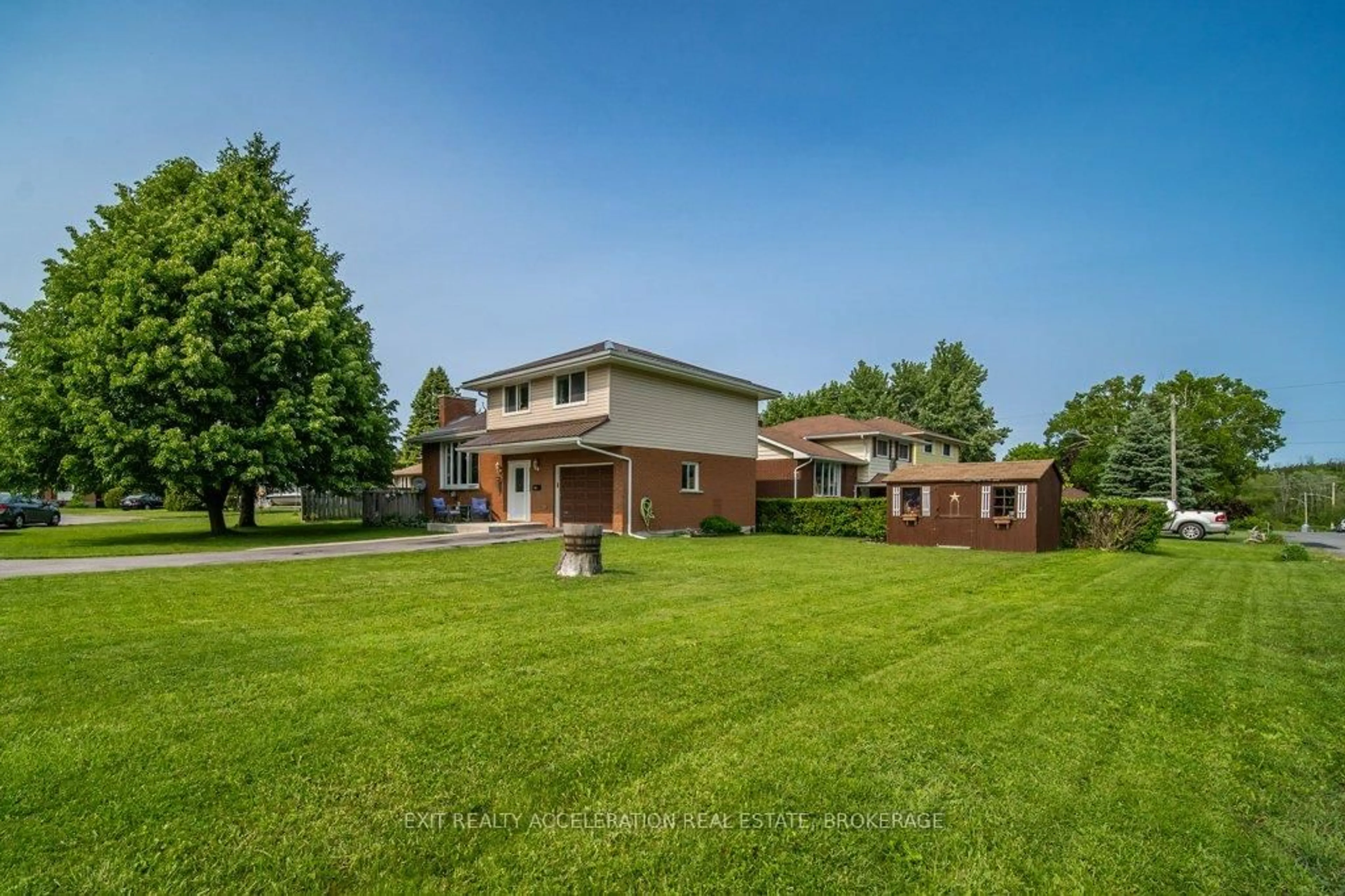 A pic from outside/outdoor area/front of a property/back of a property/a pic from drone, unknown for 241 Smart Cres, Greater Napanee Ontario K7R 1G3
