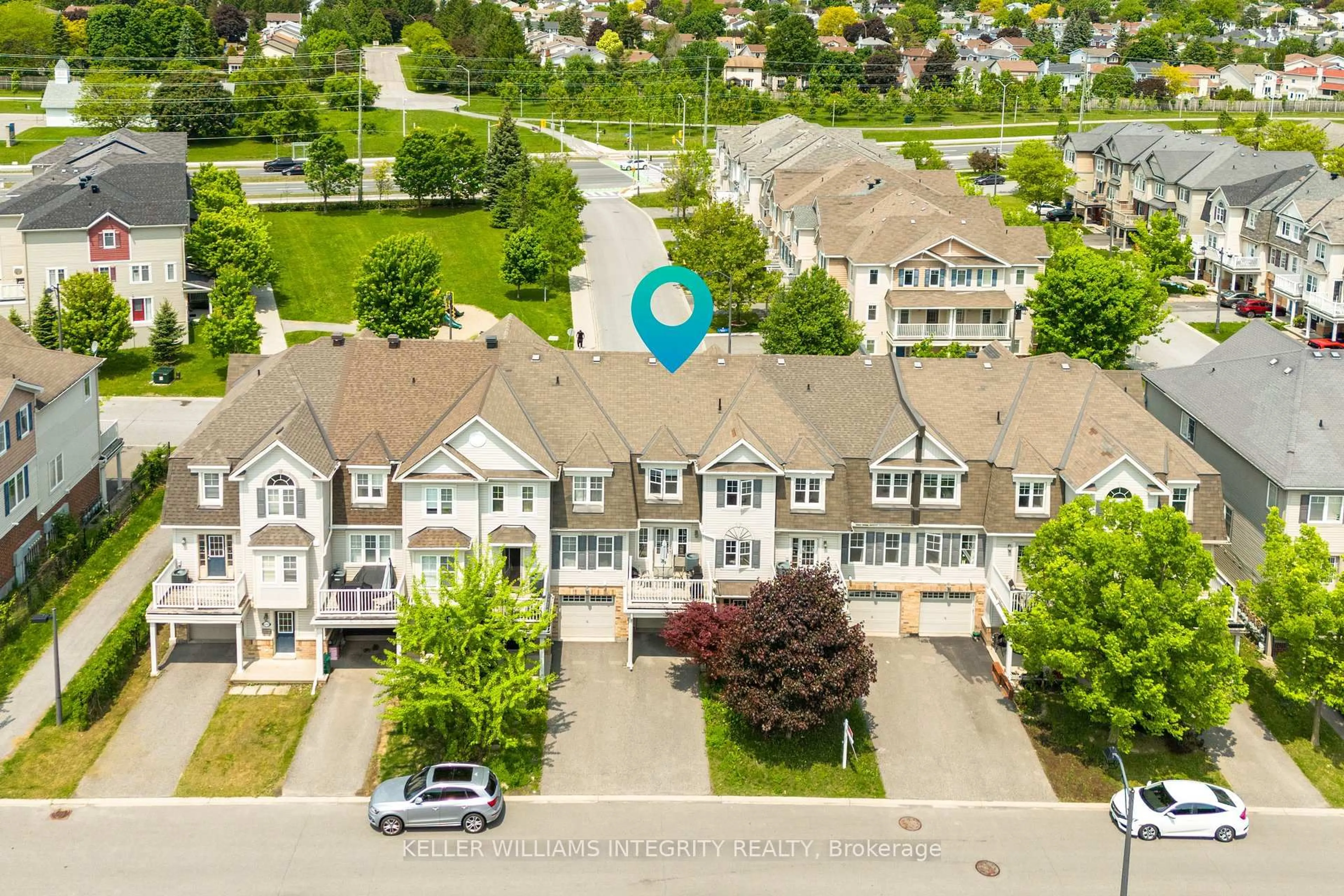 A pic from outside/outdoor area/front of a property/back of a property/a pic from drone, street for 2555 Waterlilly Way, Ottawa Ontario K2J 0K6