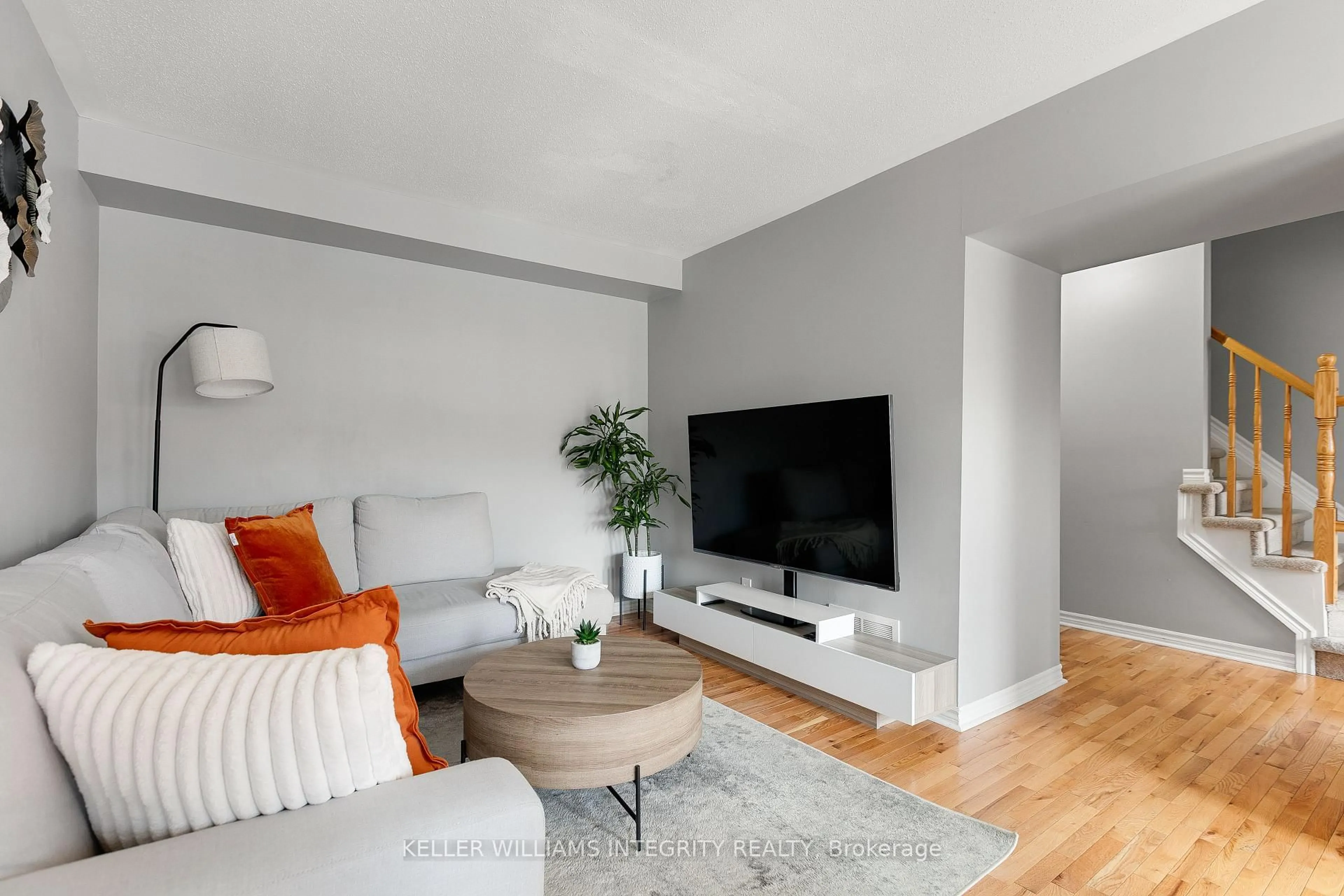 Living room with furniture, unknown for 2555 Waterlilly Way, Ottawa Ontario K2J 0K6