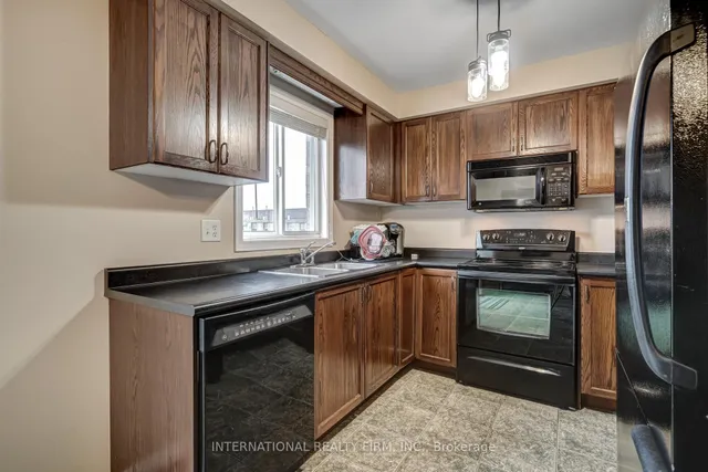 Additional property image - 7 Southside Pl Unit 47