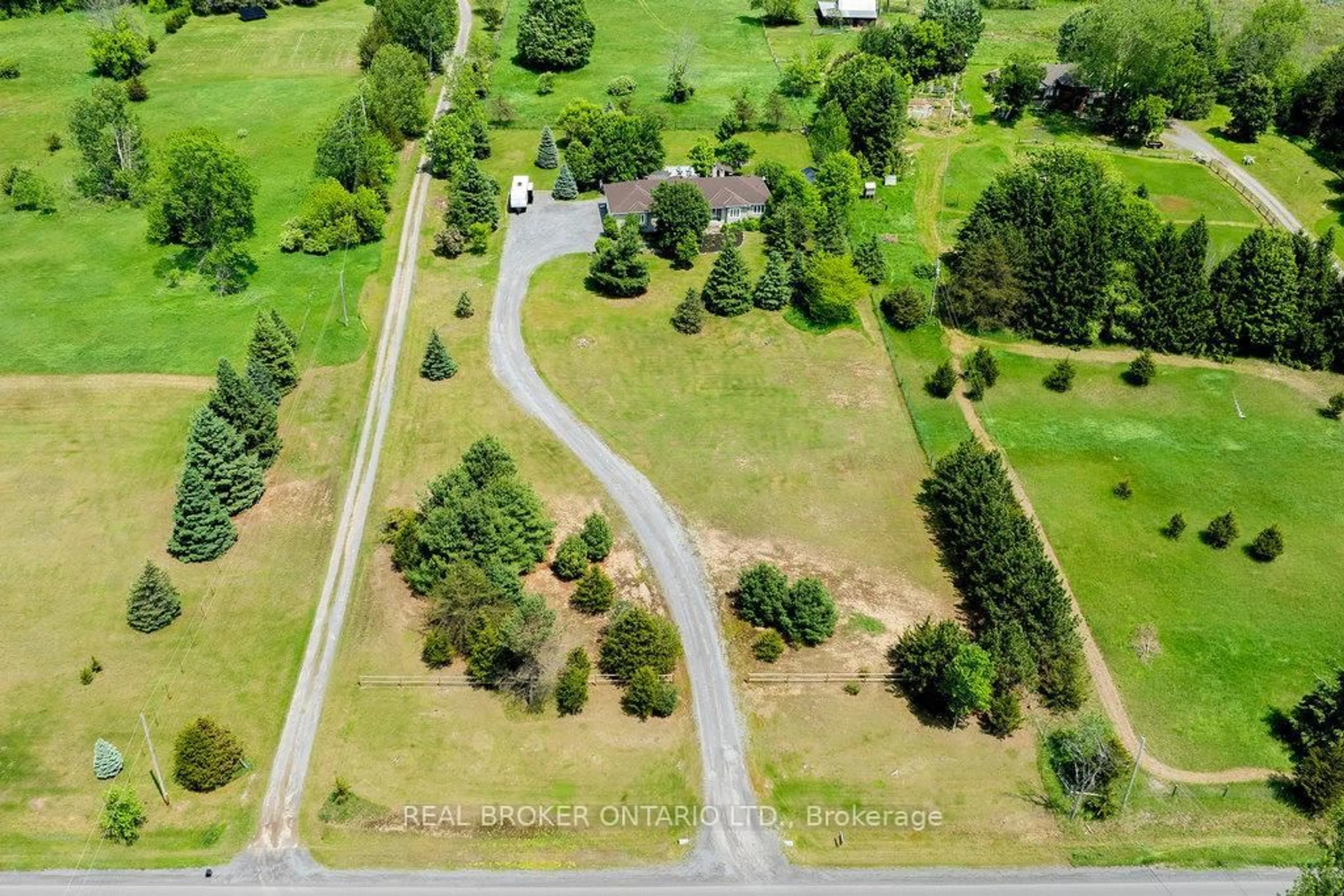 A pic from outside/outdoor area/front of a property/back of a property/a pic from drone, unknown for 3374 Greenland Rd, Ottawa Ontario K0A 1T0