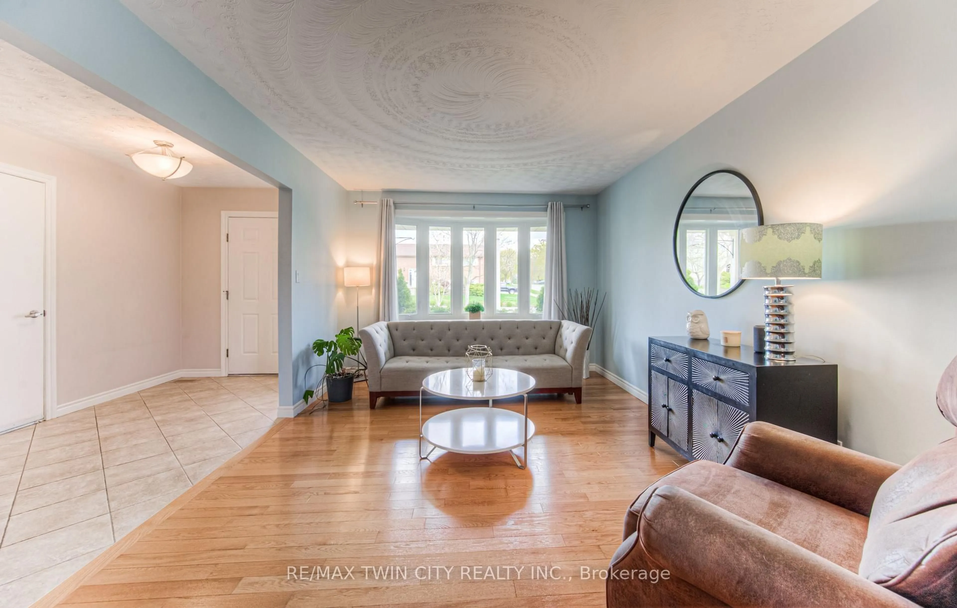 Living room with furniture, unknown for 139 Brierdale Dr, Kitchener Ontario N2A 3S8
