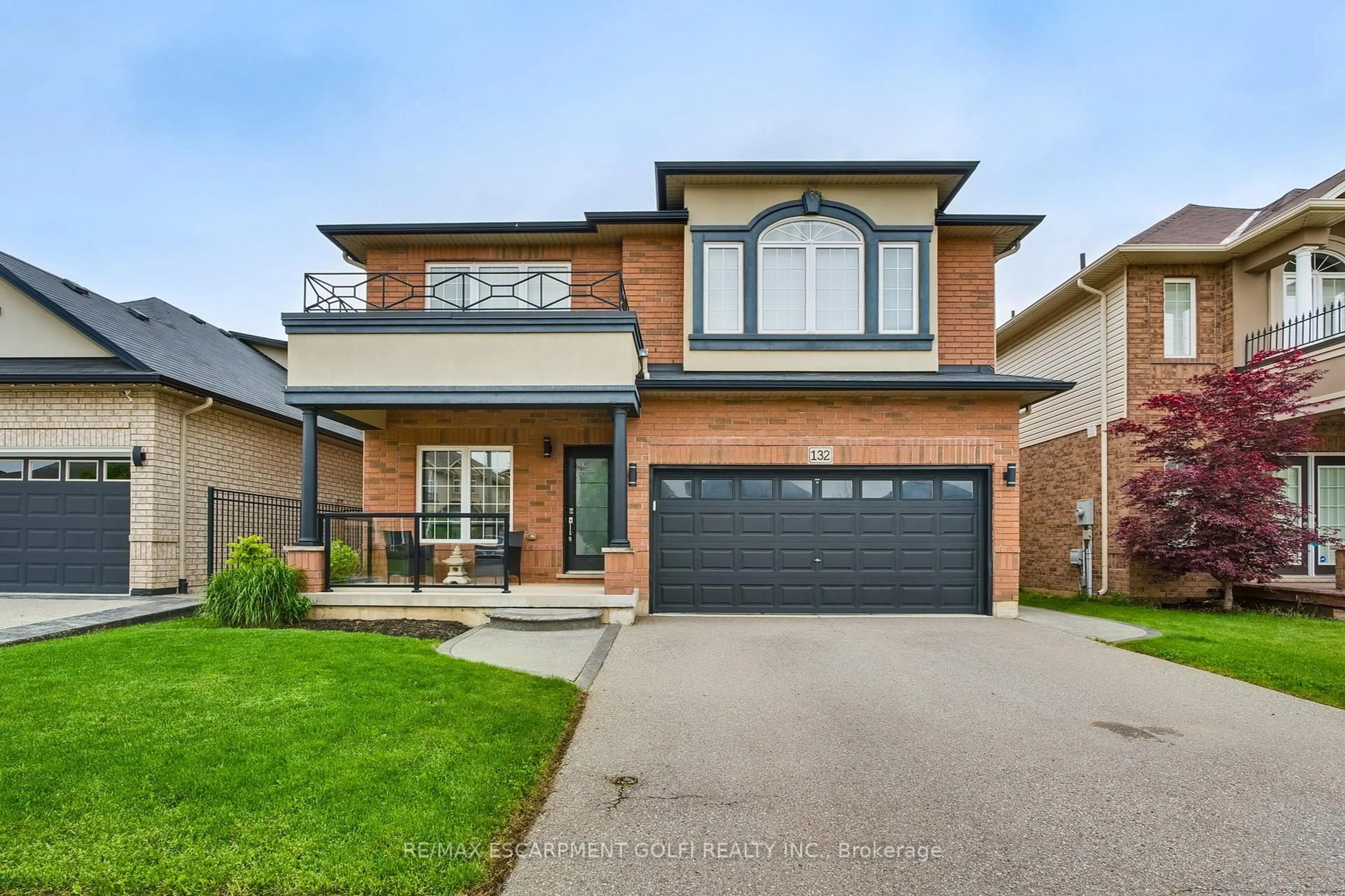 Home with brick exterior material, street for 132 Lampman Dr, Grimsby Ontario L8W 4A2