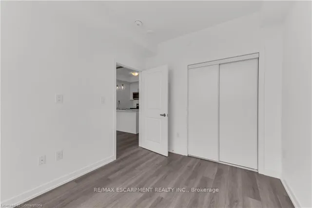 Additional property image - 460 Dundas St Unit 314