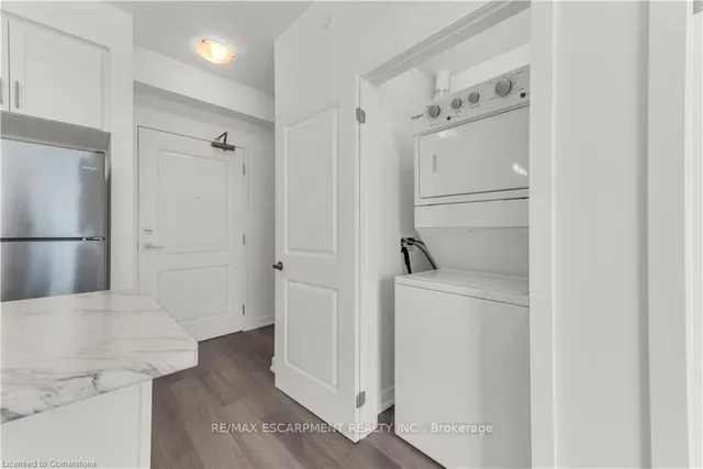 Additional property image - 460 Dundas St Unit 314