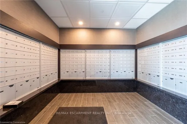 Additional property image - 460 Dundas St Unit 314