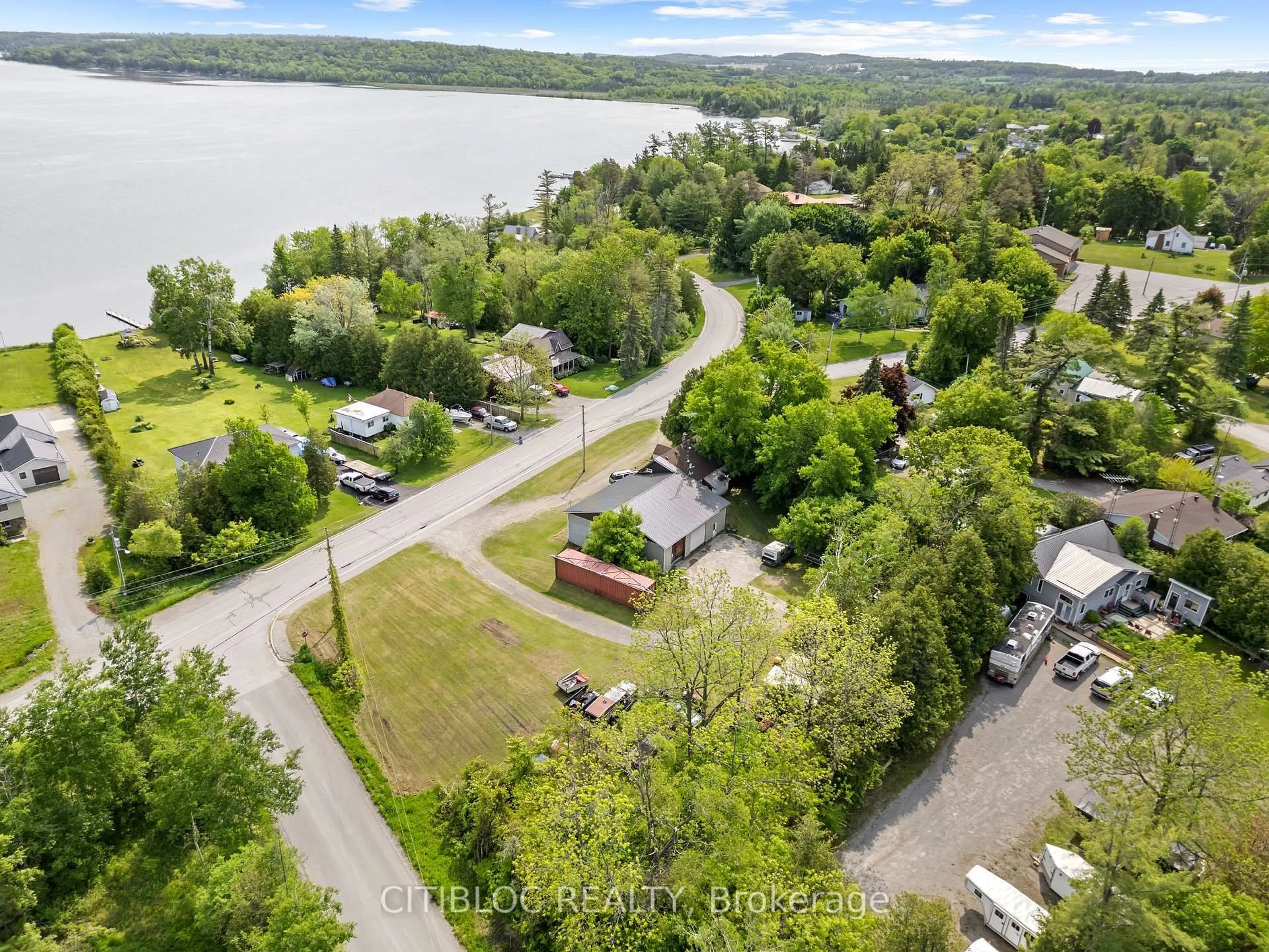 A pic from outside/outdoor area/front of a property/back of a property/a pic from drone, water/lake/river/ocean view for 5160 Rice Lake Dr, Hamilton Township Ontario K0L 1E0