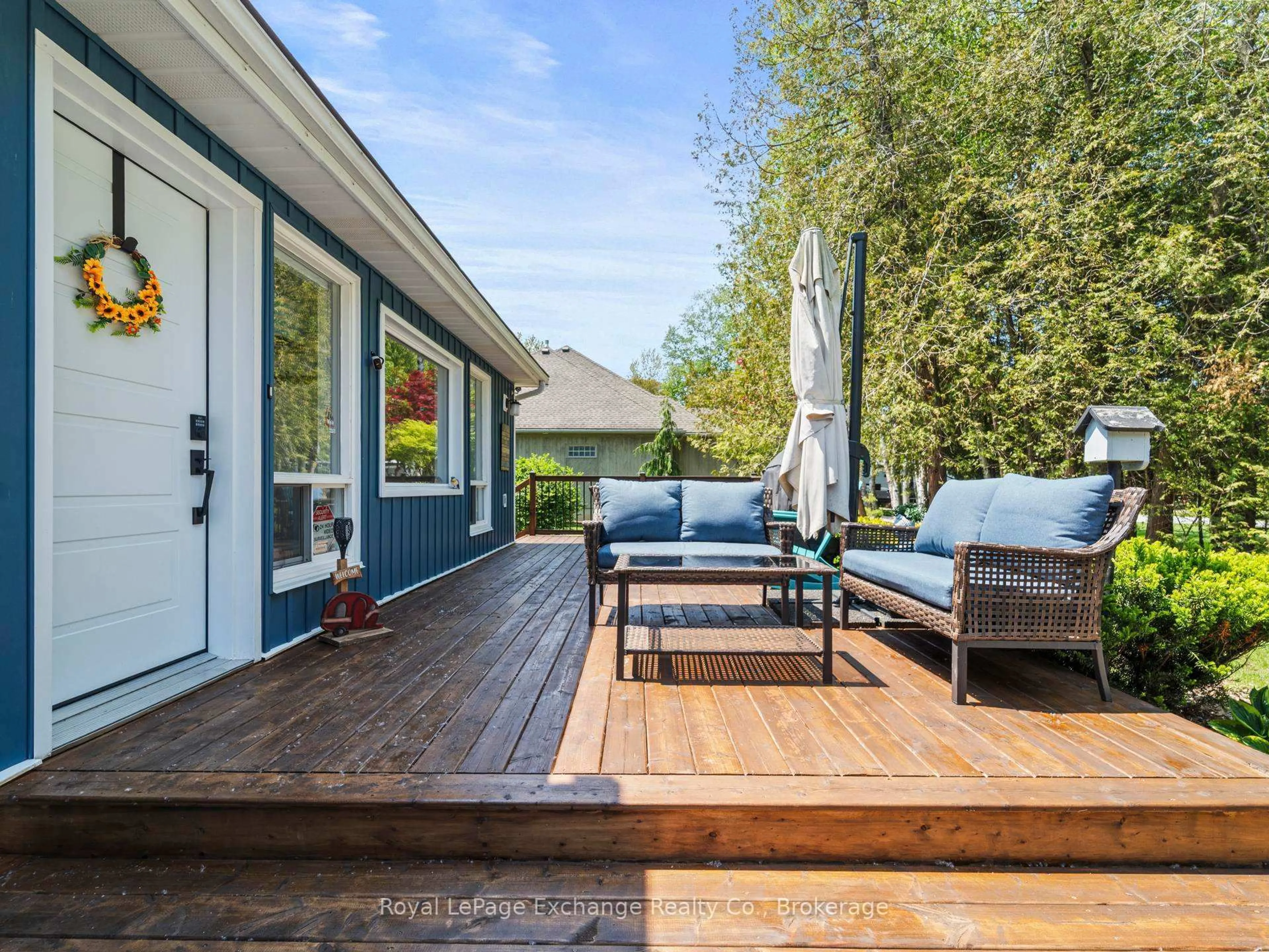 Patio, unknown for 12 Cathcart St, Huron-Kinloss Ontario N2Z 0B3