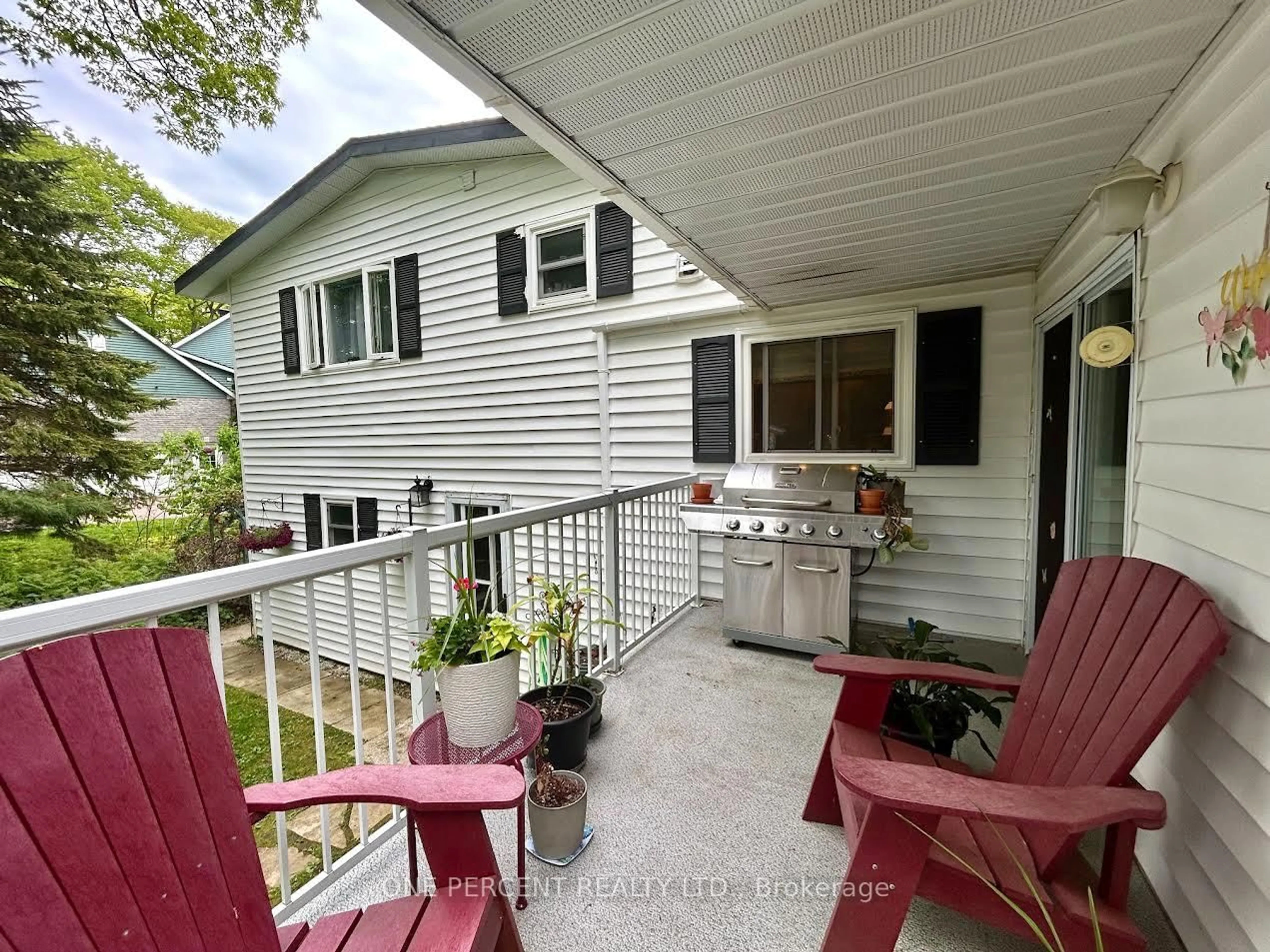 Patio, water/lake/river/ocean view for 170 Tiffany Tr, Gravenhurst Ontario P1P 1A6