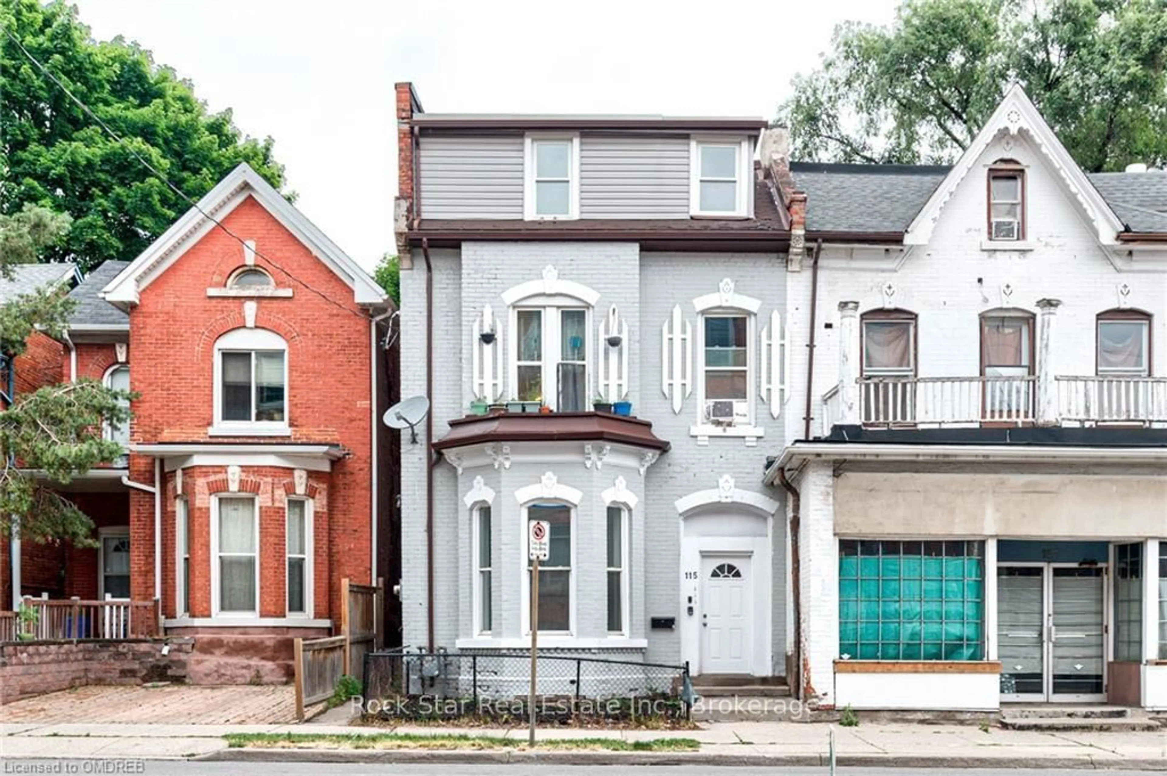 Home with brick exterior material, street for 115 Cannon St, Hamilton Ontario L8L 2A2