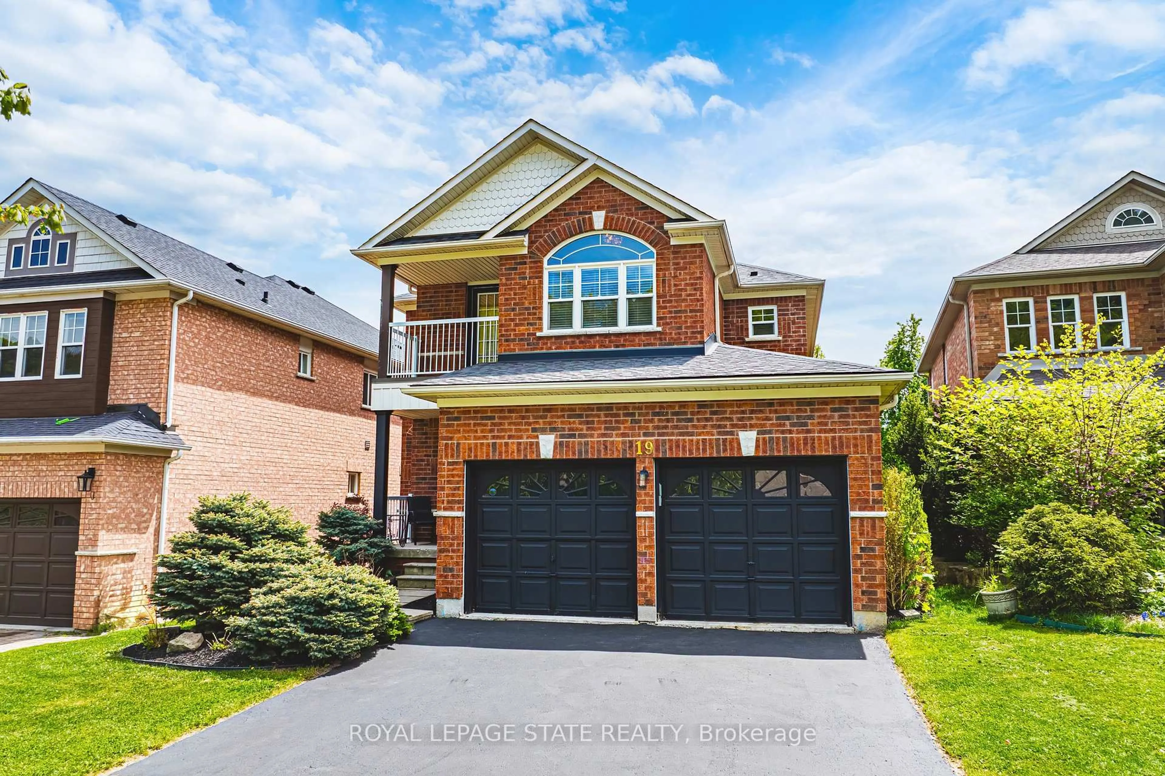 Home with brick exterior material, street for 19 Gwyn Crt, Hamilton Ontario L9H 7S1