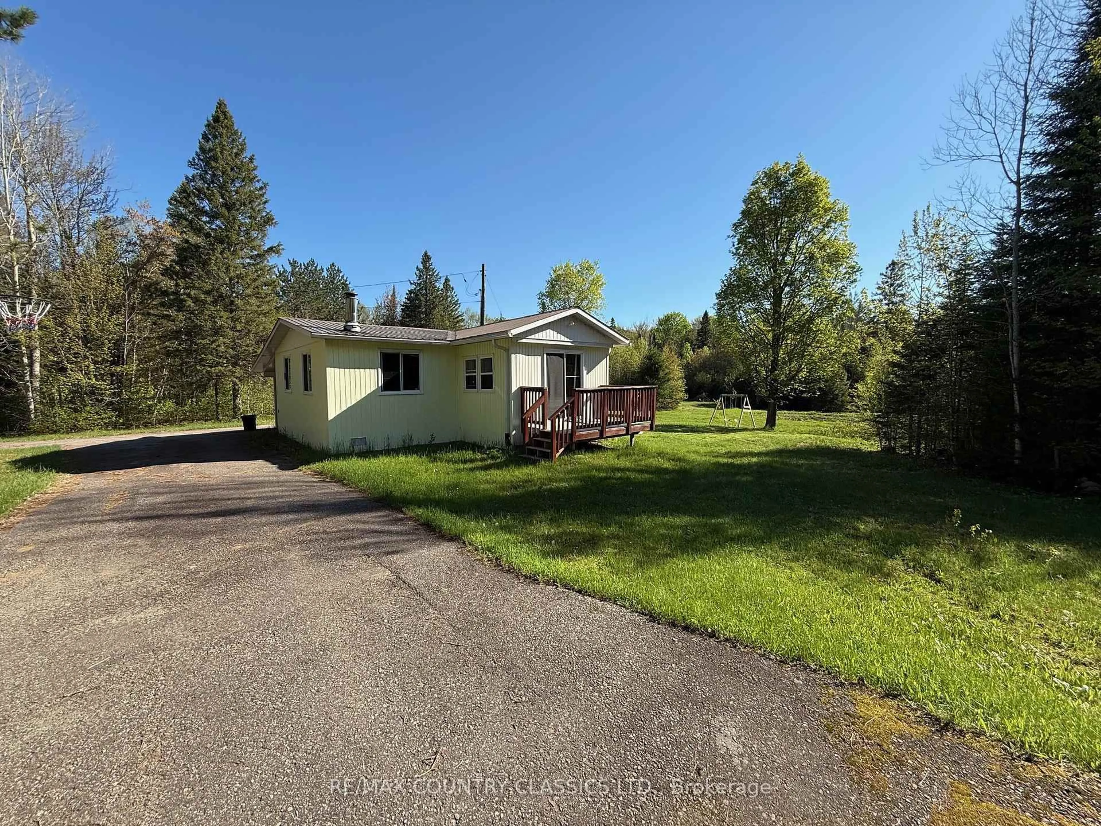 A pic from outside/outdoor area/front of a property/back of a property/a pic from drone, unknown for 7300 Highway #127 Highway, South Algonquin Ontario K0J 2M0