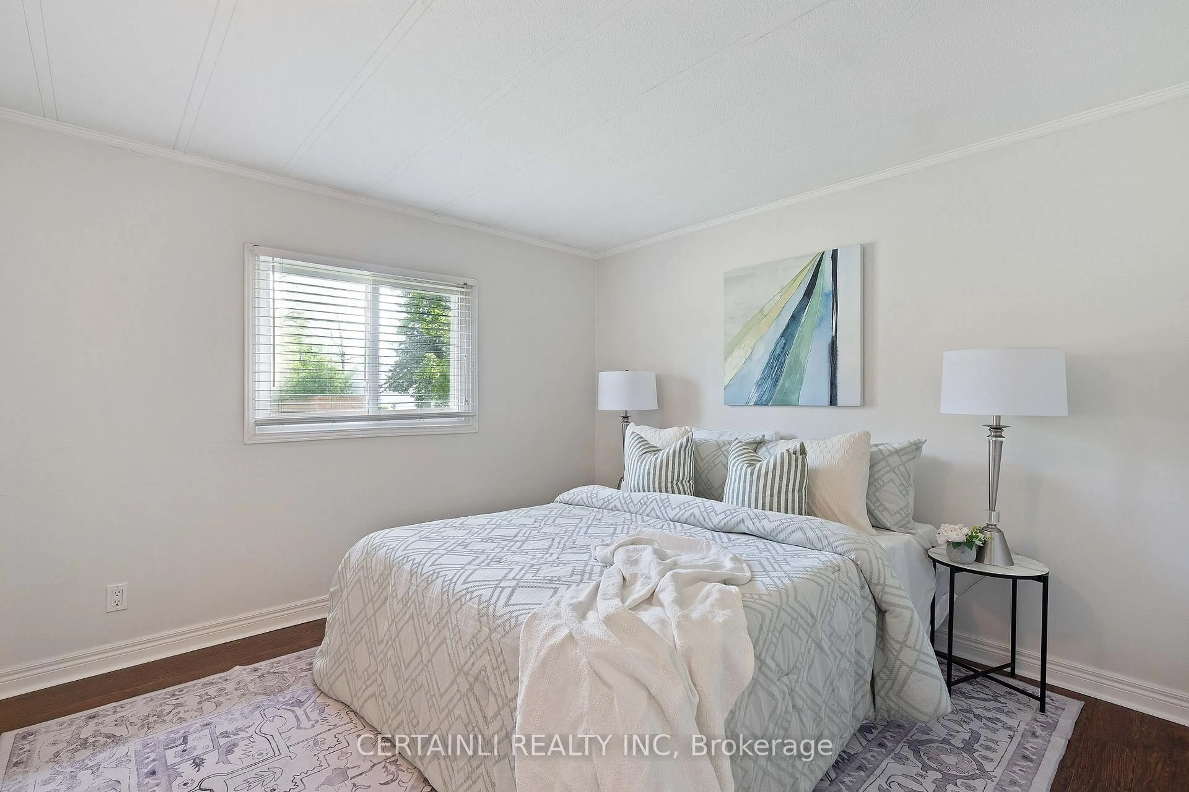 Bedroom with bed, unknown for 114 Oak Ave, Strathroy Caradoc Ontario N7G 1H8