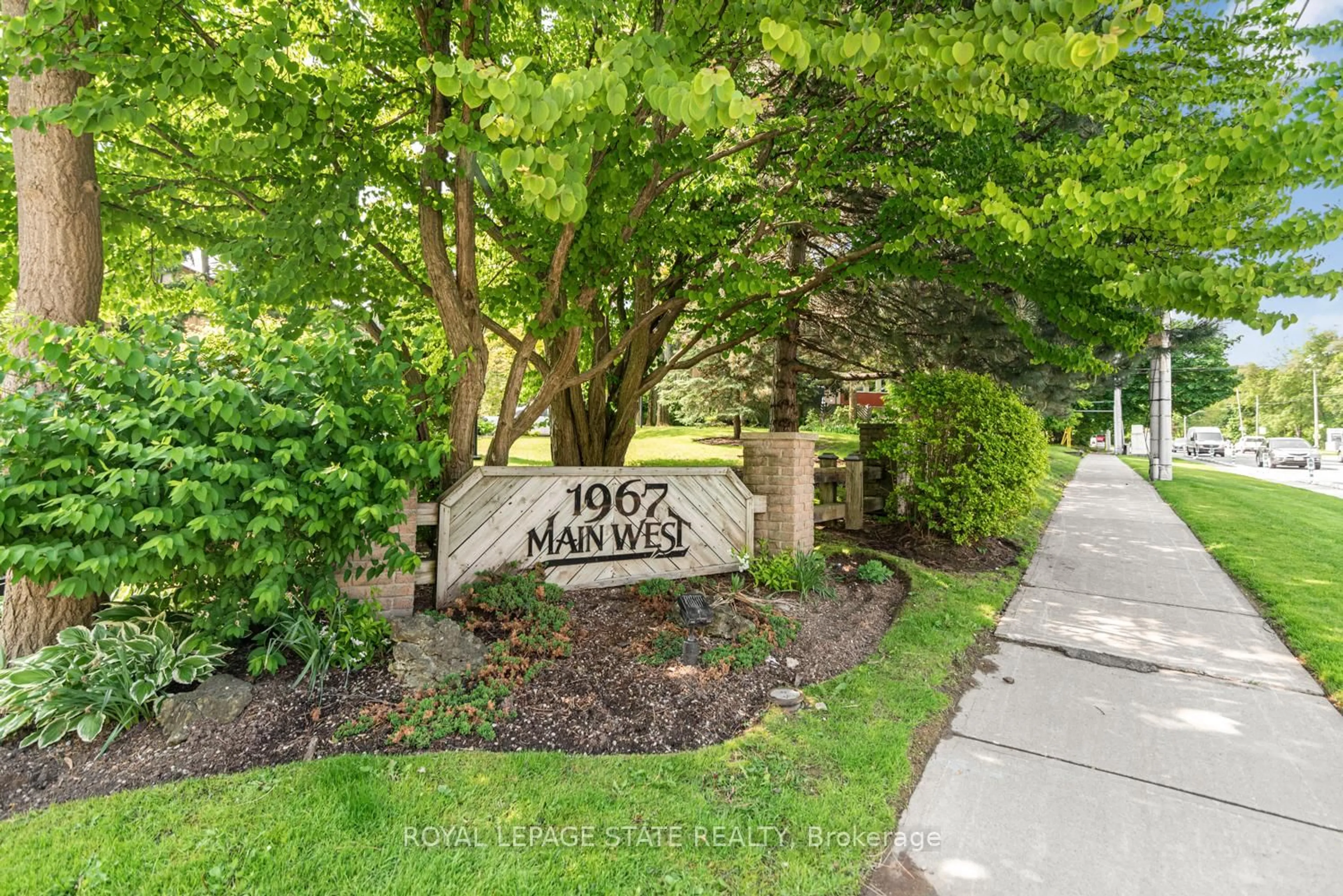Unknown for 1967 Main St #47, Hamilton Ontario L8S 4P4