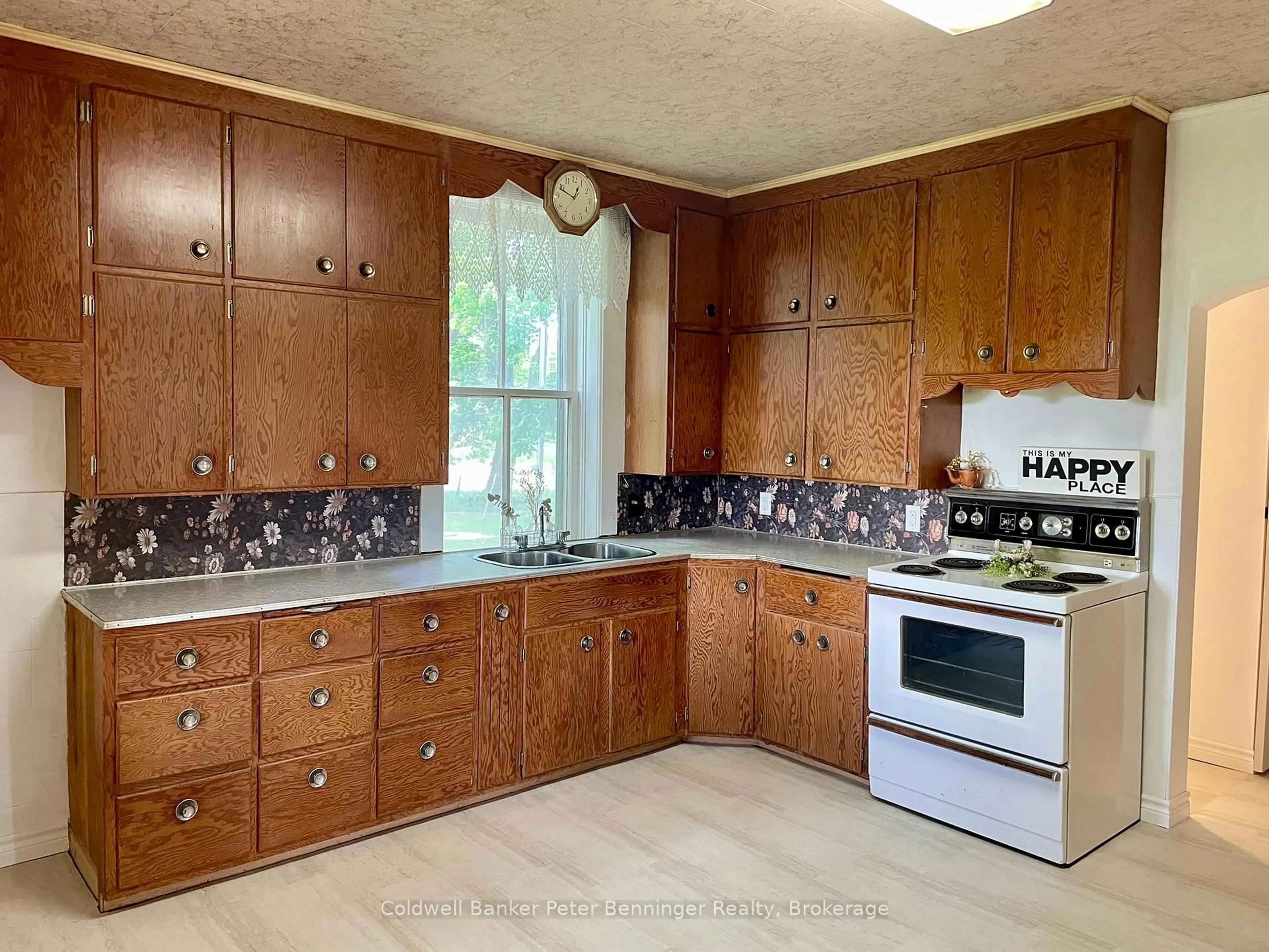 Standard kitchen, unknown for 1238 10 Concession, South Bruce Ontario N0G 2W0