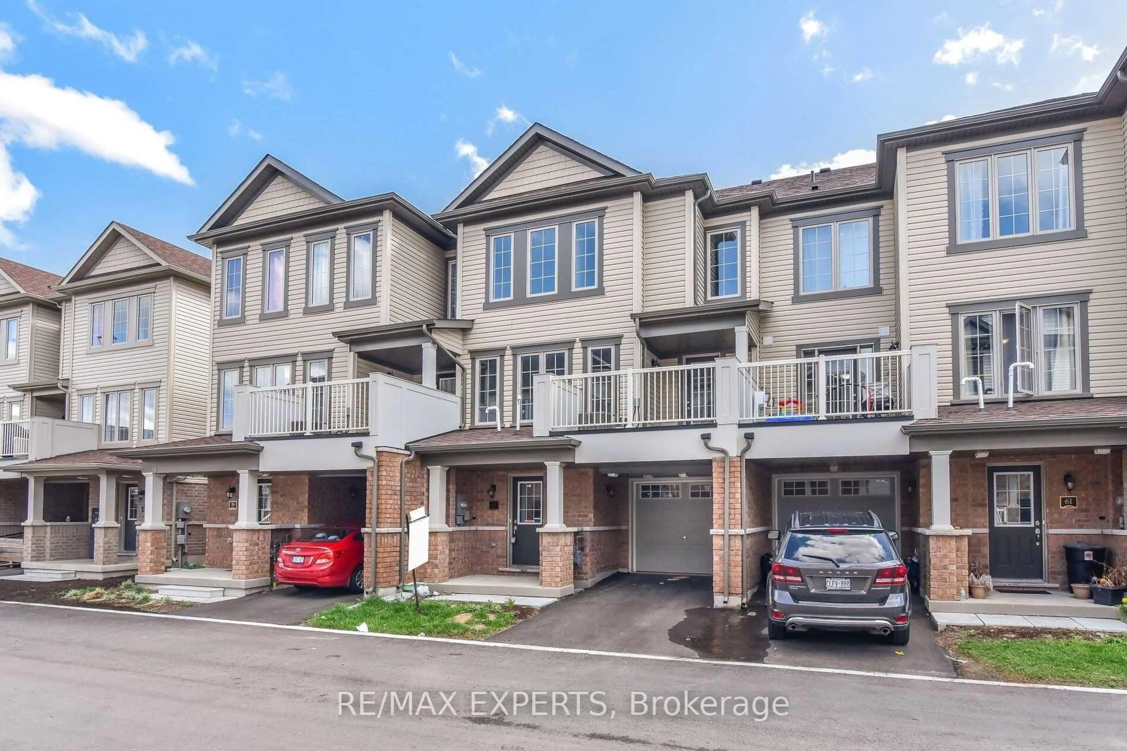 A pic from outside/outdoor area/front of a property/back of a property/a pic from drone, street for 755 Linden Dr #60, Cambridge Ontario N3H 0E4